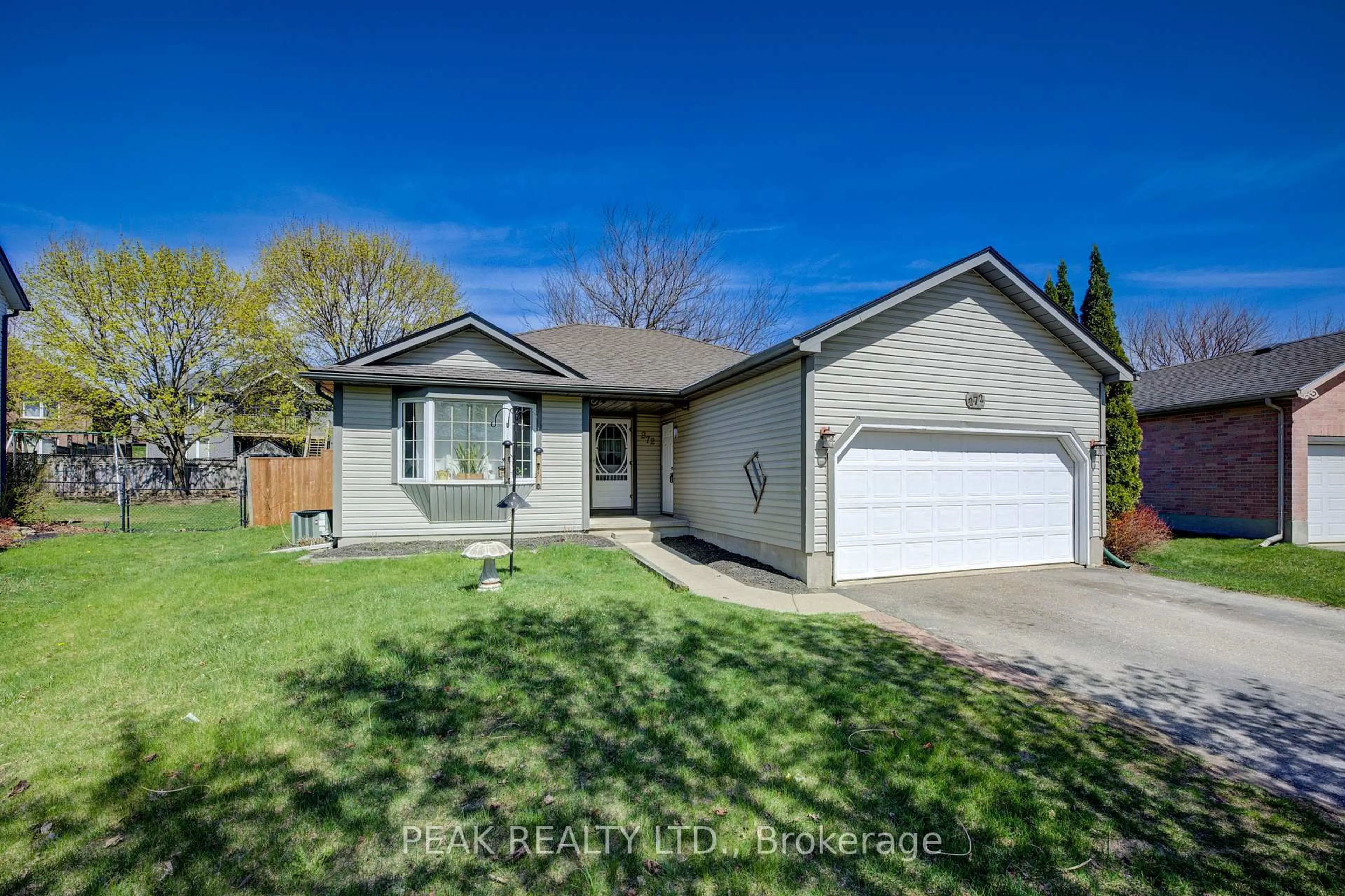 Home with vinyl exterior material, street for 272 Fennel St, Blandford-Blenheim Ontario N0J 1S0