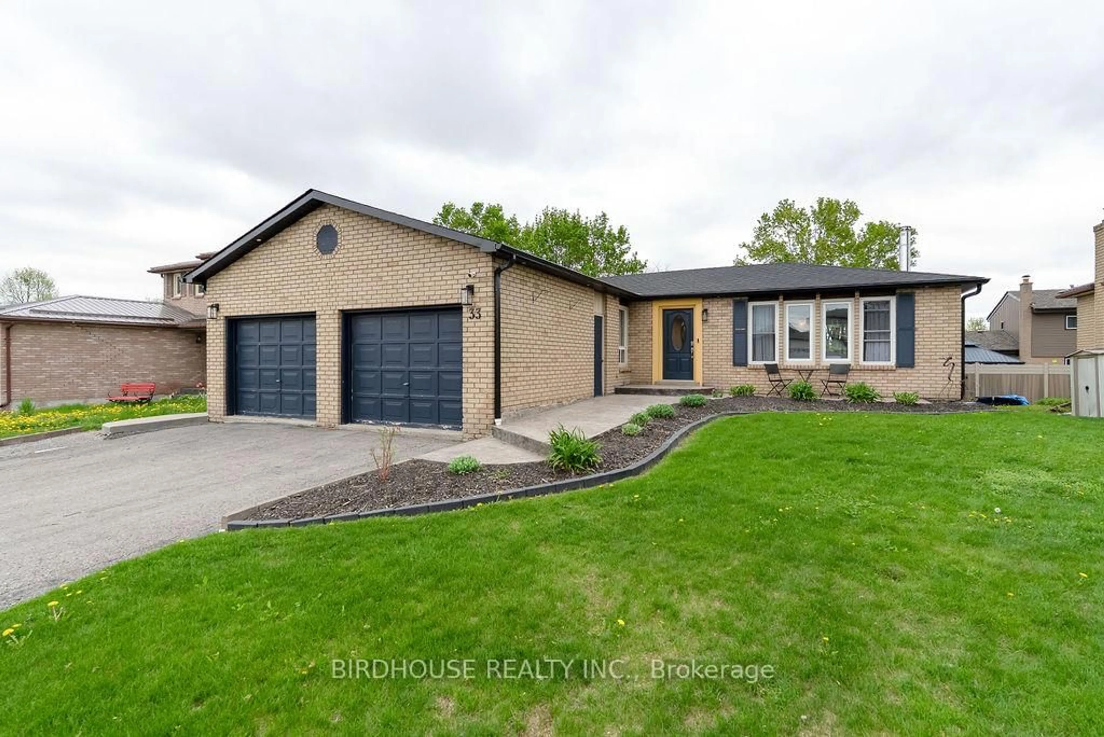 Home with brick exterior material, street for 33 Corneil St, Kawartha Lakes Ontario K9V 5T5