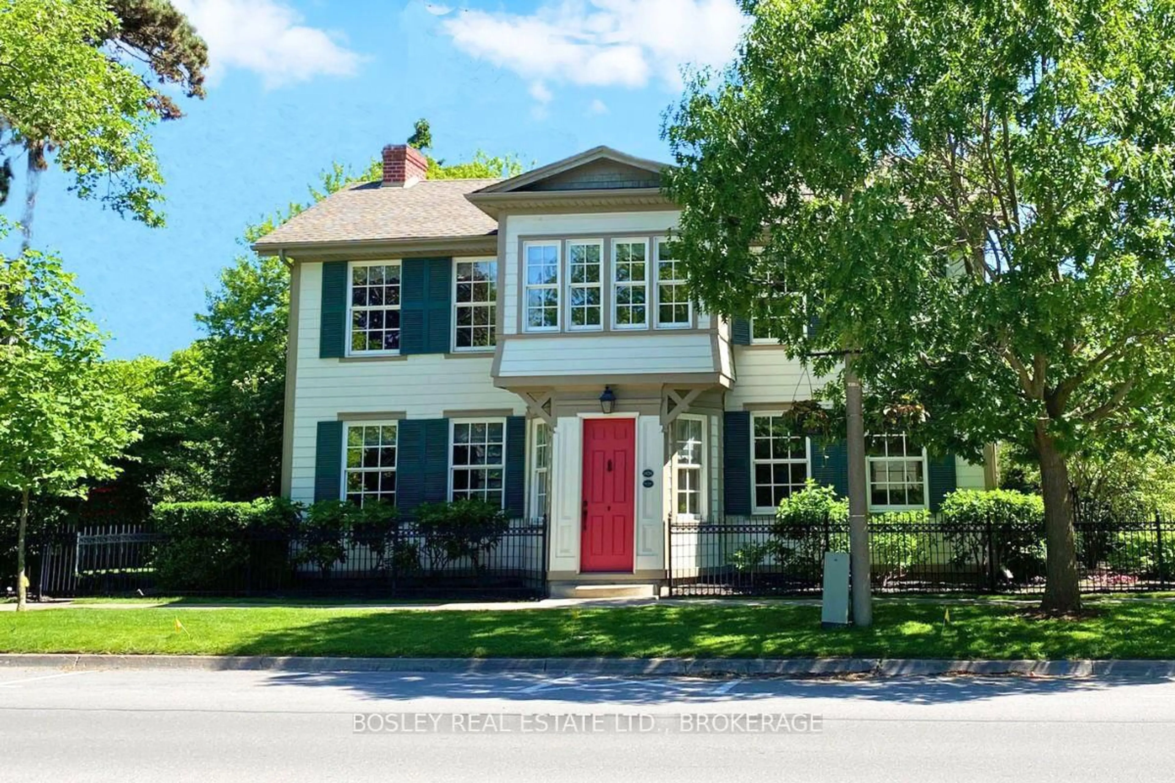 Home with brick exterior material, street for 175 Queen St #1, Niagara-on-the-Lake Ontario L0S 1J0