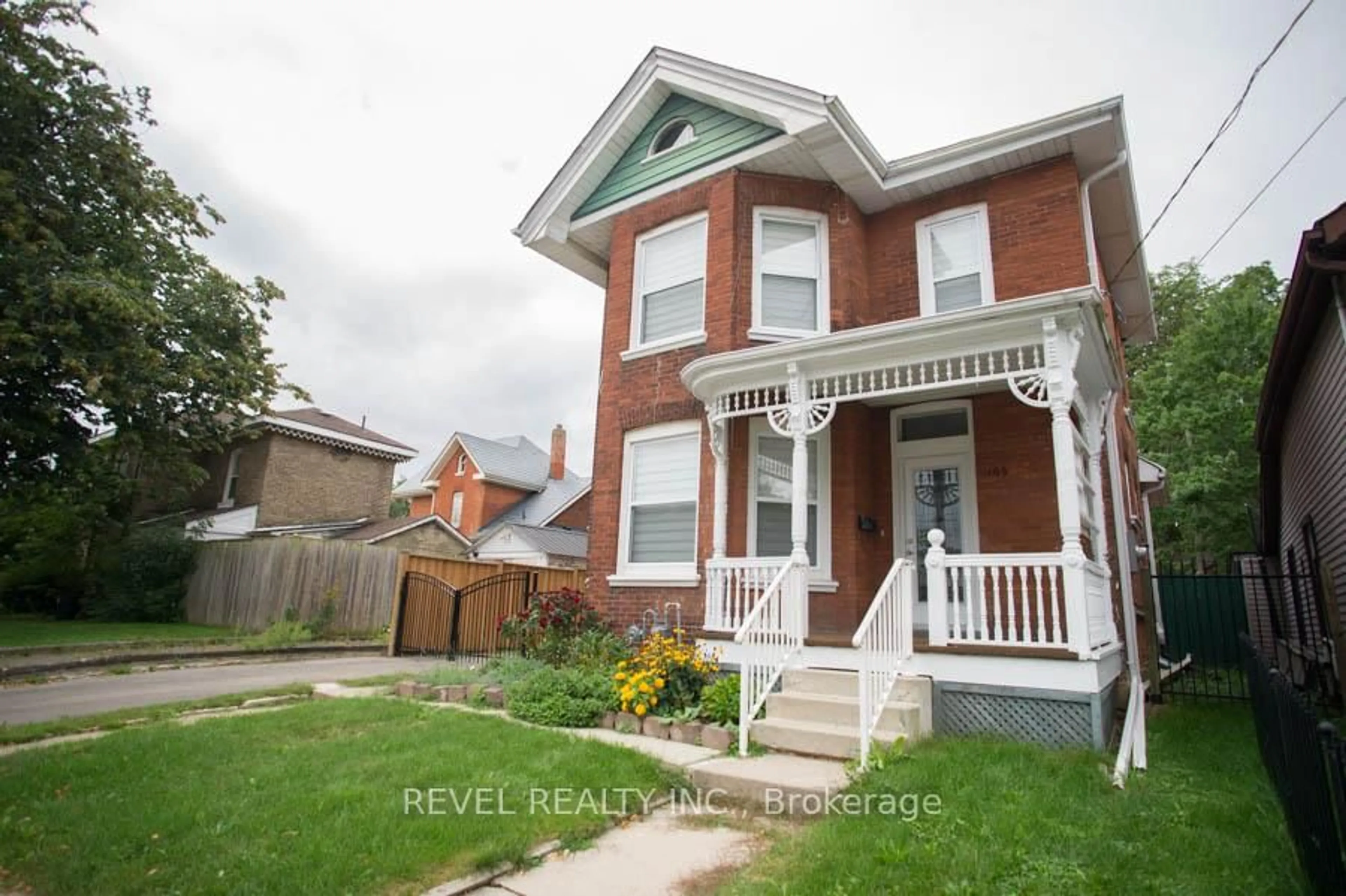 Home with brick exterior material, street for 166 Brock St, Brantford Ontario N3S 5W4