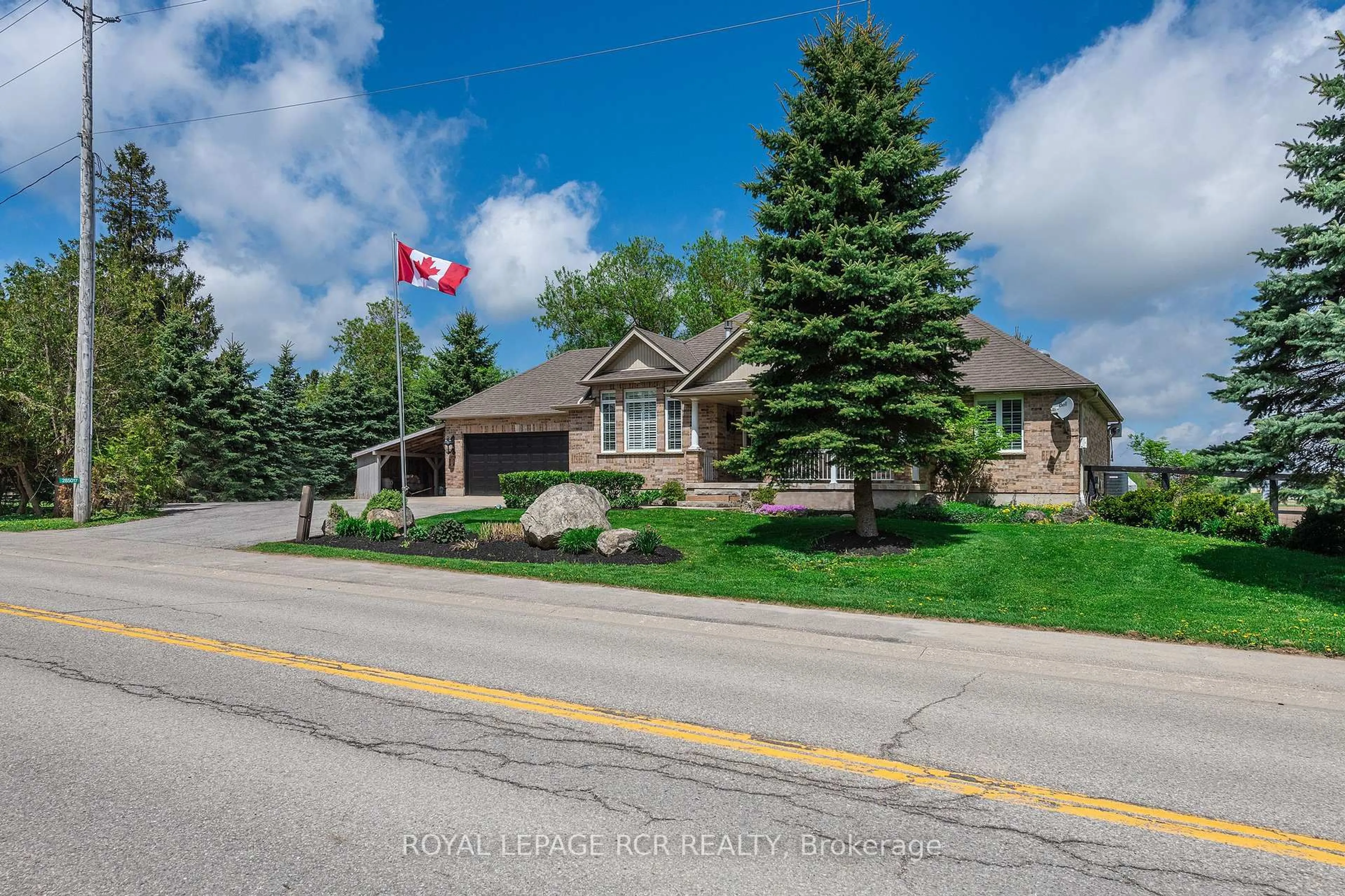 A pic from outside/outdoor area/front of a property/back of a property/a pic from drone, street for 285017 COUNTY ROAD 10, Amaranth Ontario L9W 0Y6
