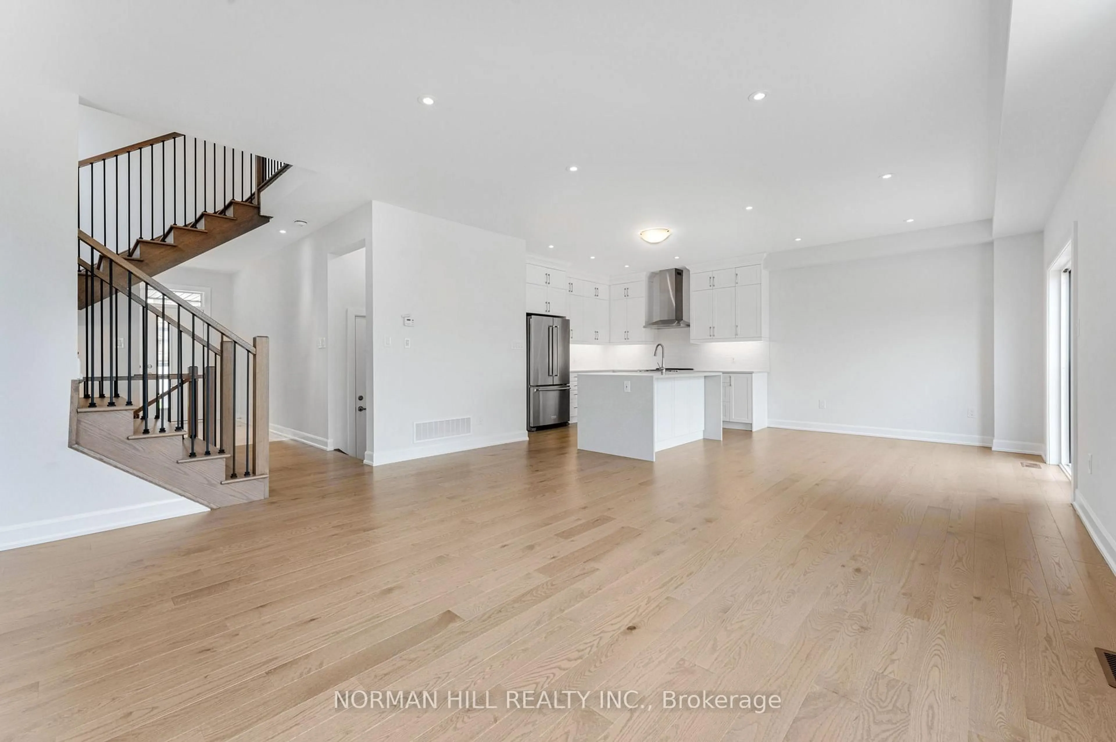 Open concept kitchen, unknown for 81 Midland Pl, Welland Ontario L3B 0H2