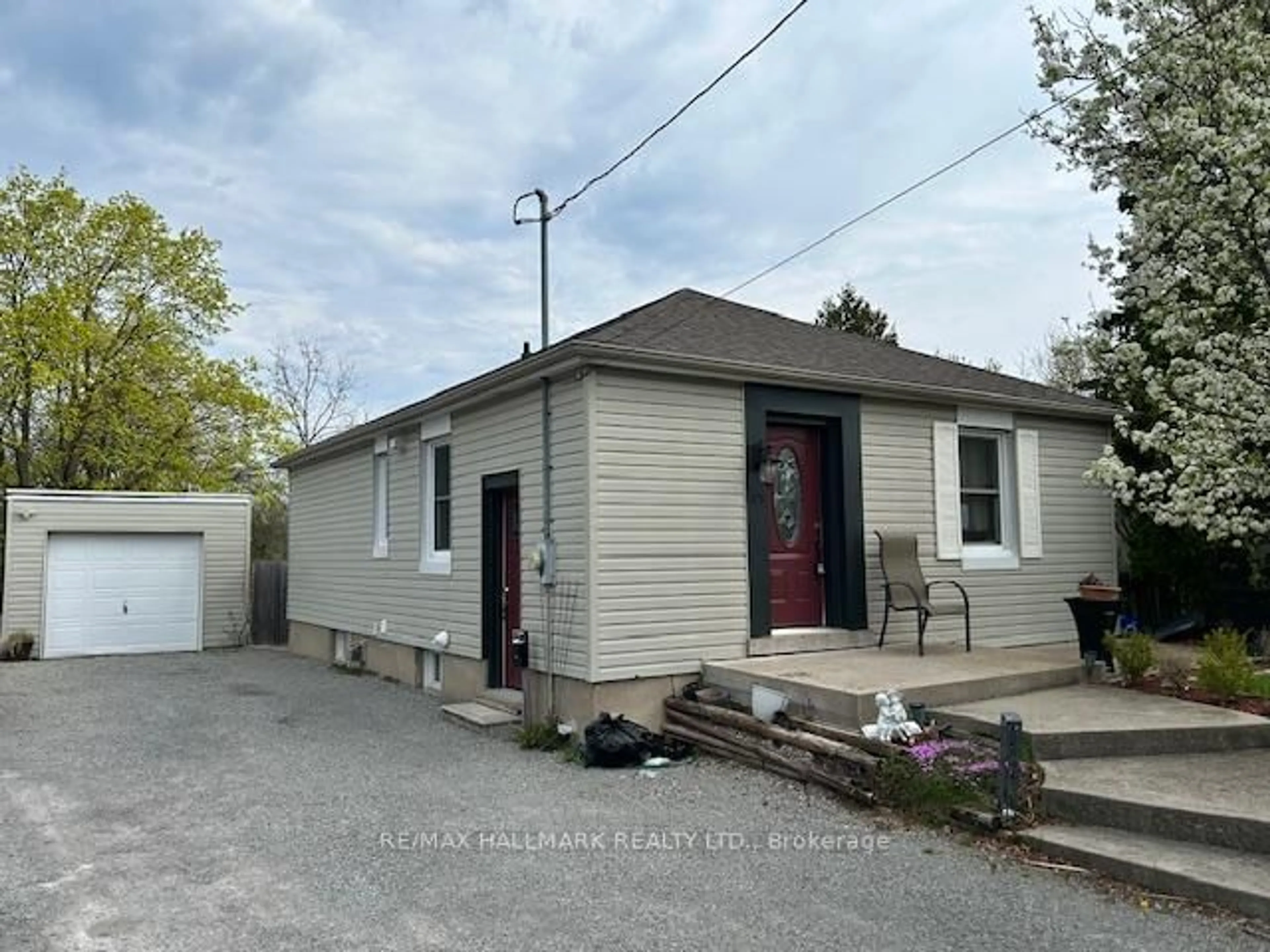 Unknown for 46 Argyle Cres, St. Catharines Ontario L2P 2P4