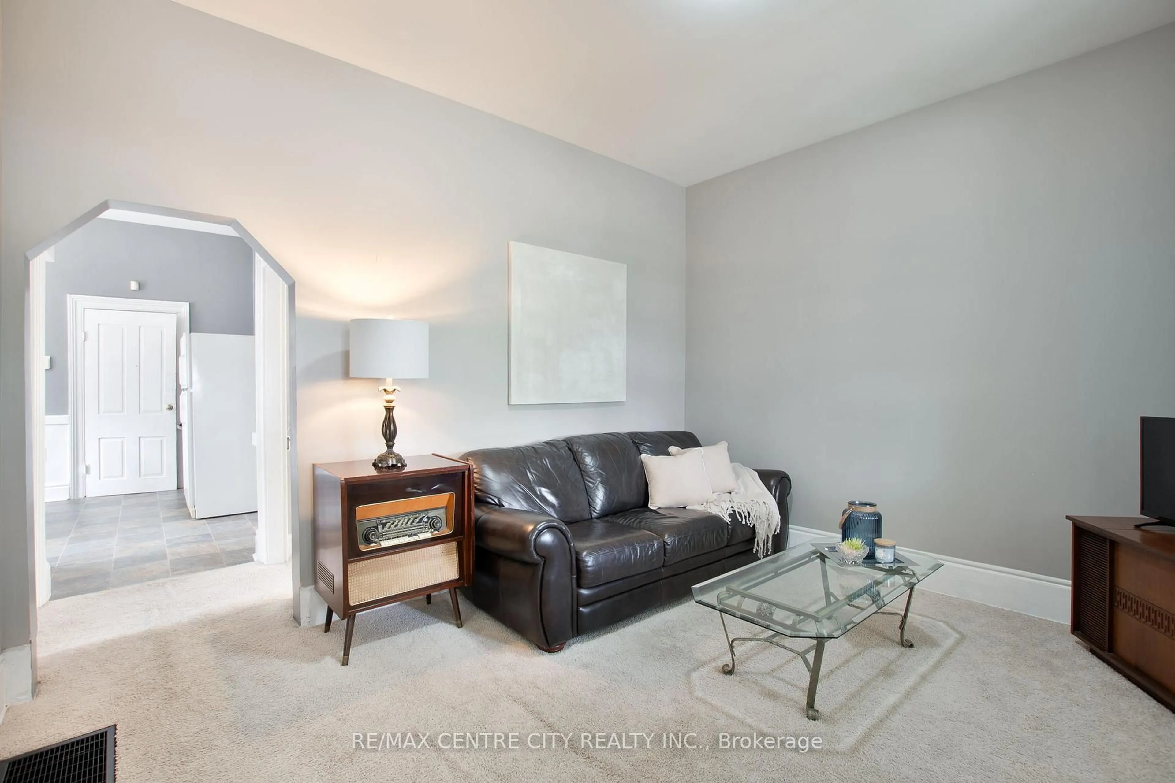 Living room with furniture, unknown for 582 Pall Mall St, London East Ontario N5Y 2Z9