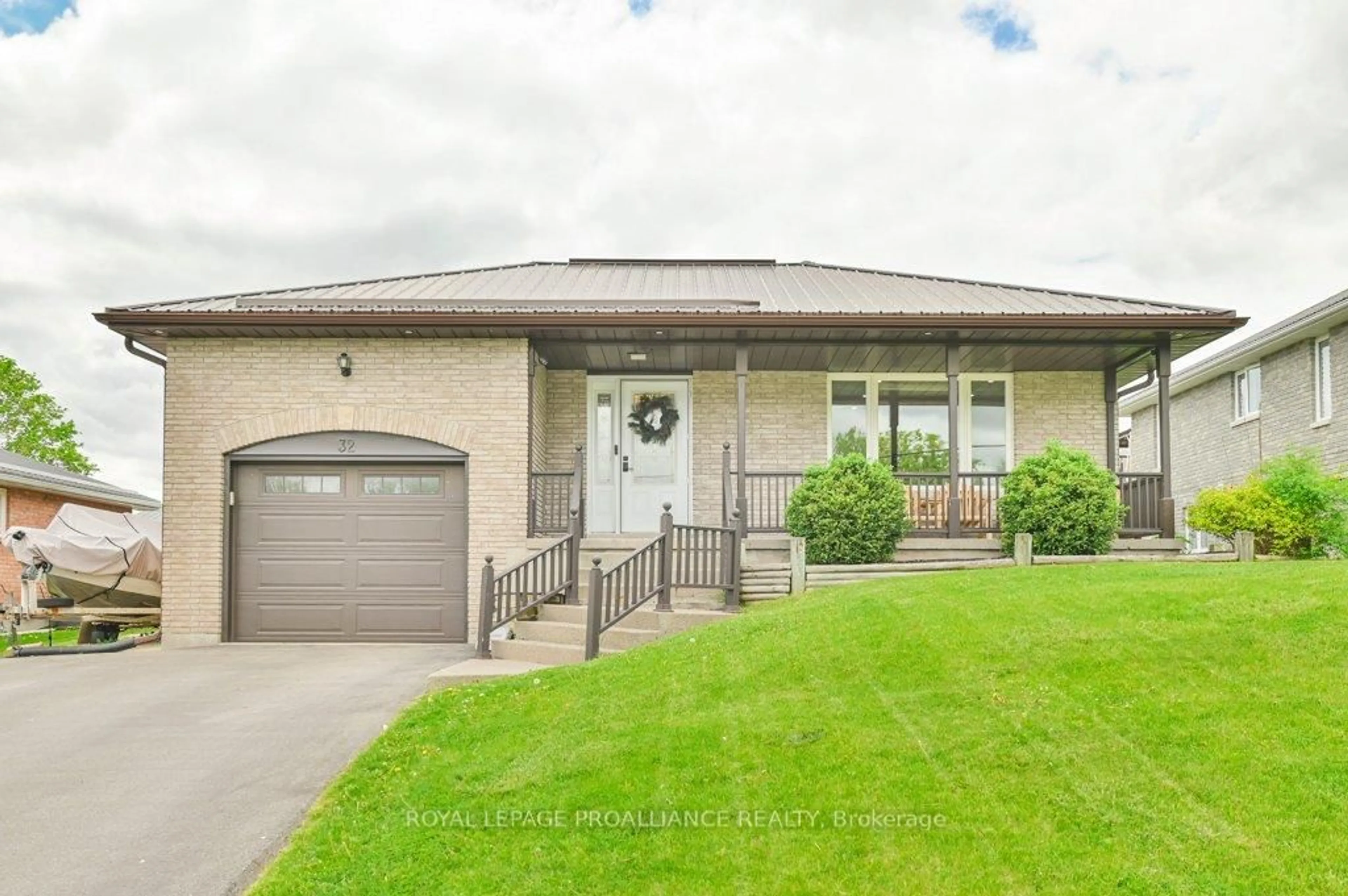 Unknown for 32 Tanner Dr, Stirling Ontario K0K 3E0