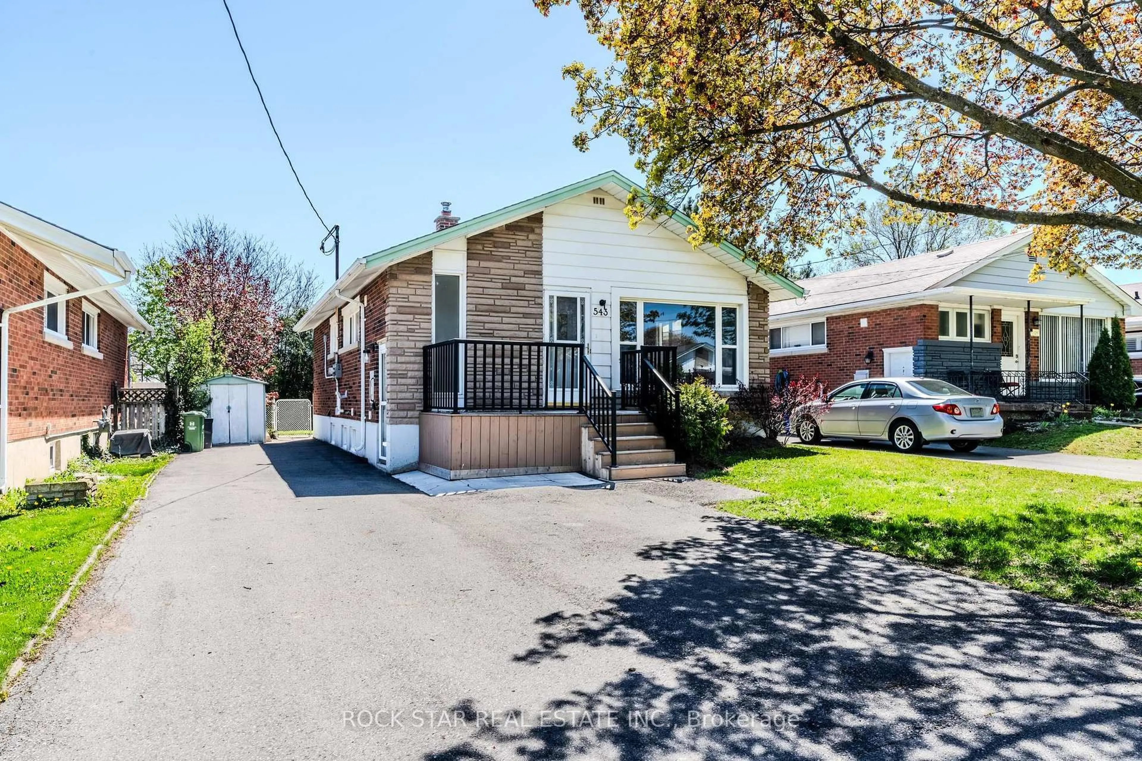 Unknown for 543 East 27th St, Hamilton Ontario L8V 3H4