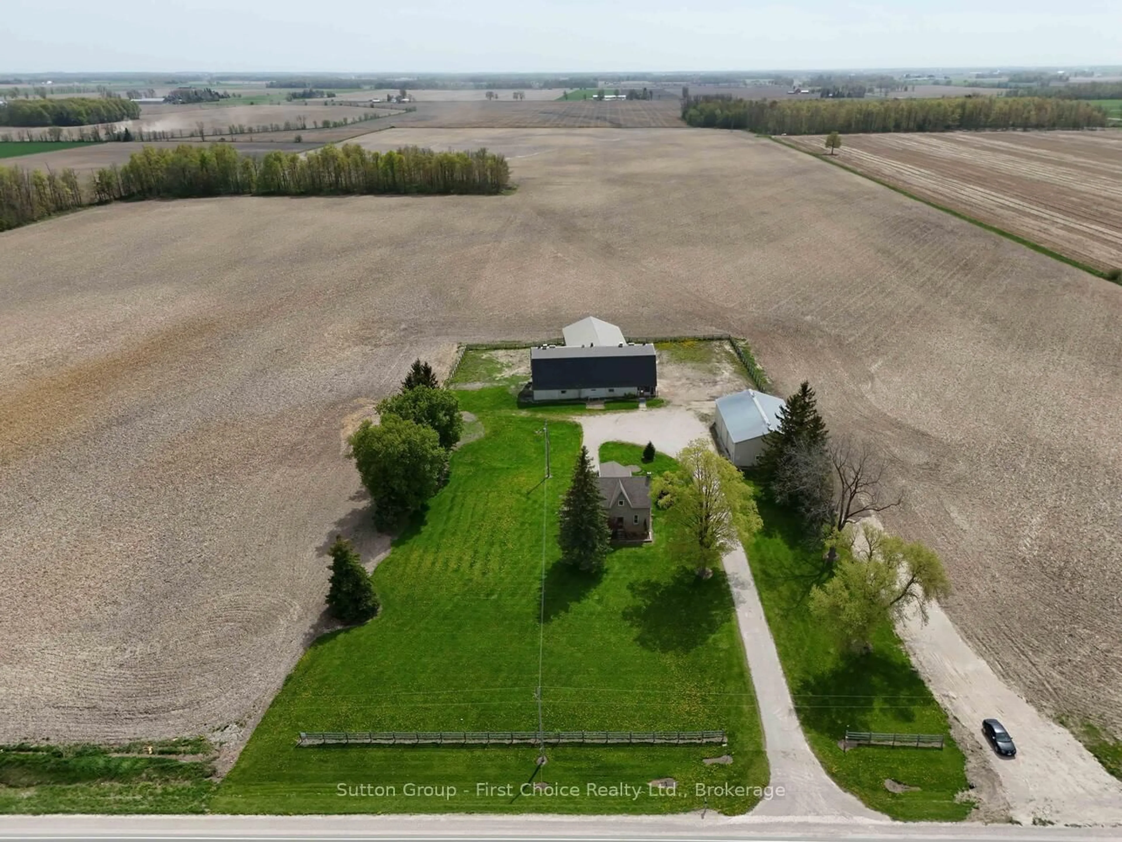 A pic from outside/outdoor area/front of a property/back of a property/a pic from drone, building for 5545 Perth Line 55, West Perth Ontario N0K 1P0