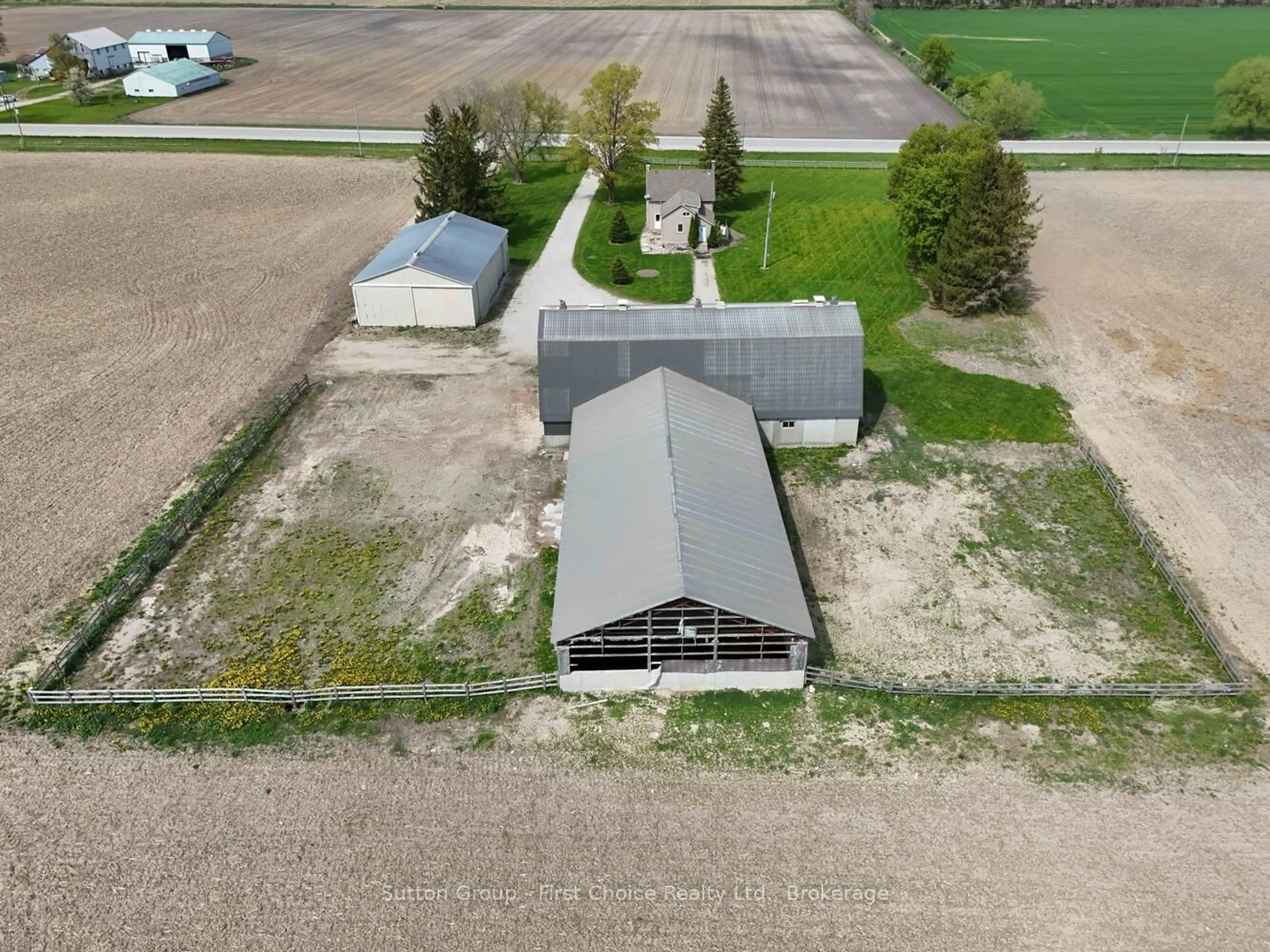 A pic from outside/outdoor area/front of a property/back of a property/a pic from drone, building for 5545 Perth Line 55, West Perth Ontario N0K 1P0
