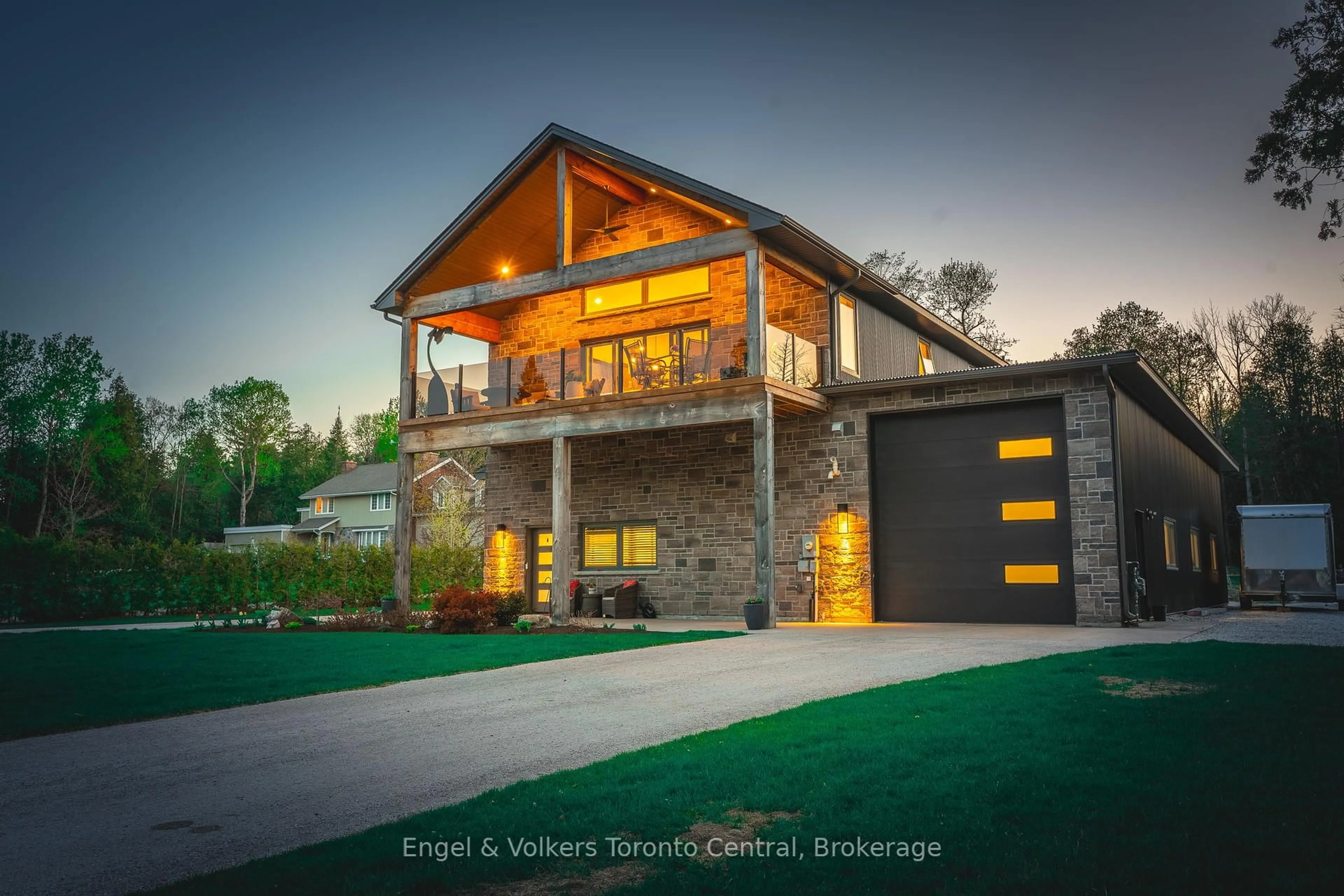 Home with brick exterior material, unknown for 242 Balmy Beach Rd, Georgian Bluffs Ontario N4K 5N4