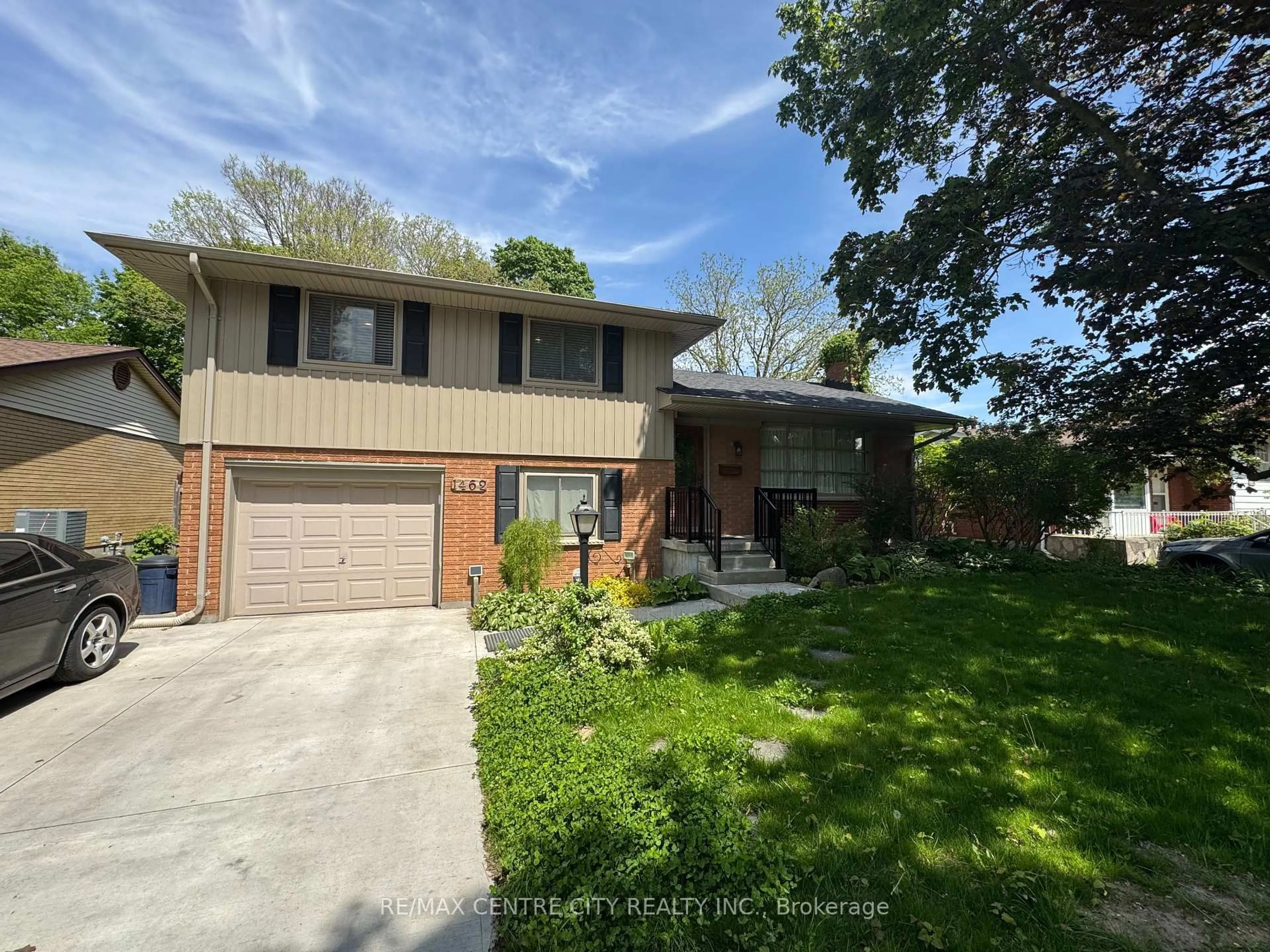 Home with brick exterior material, street for 1462 Glengarry Ave, London North Ontario N5X 1R1
