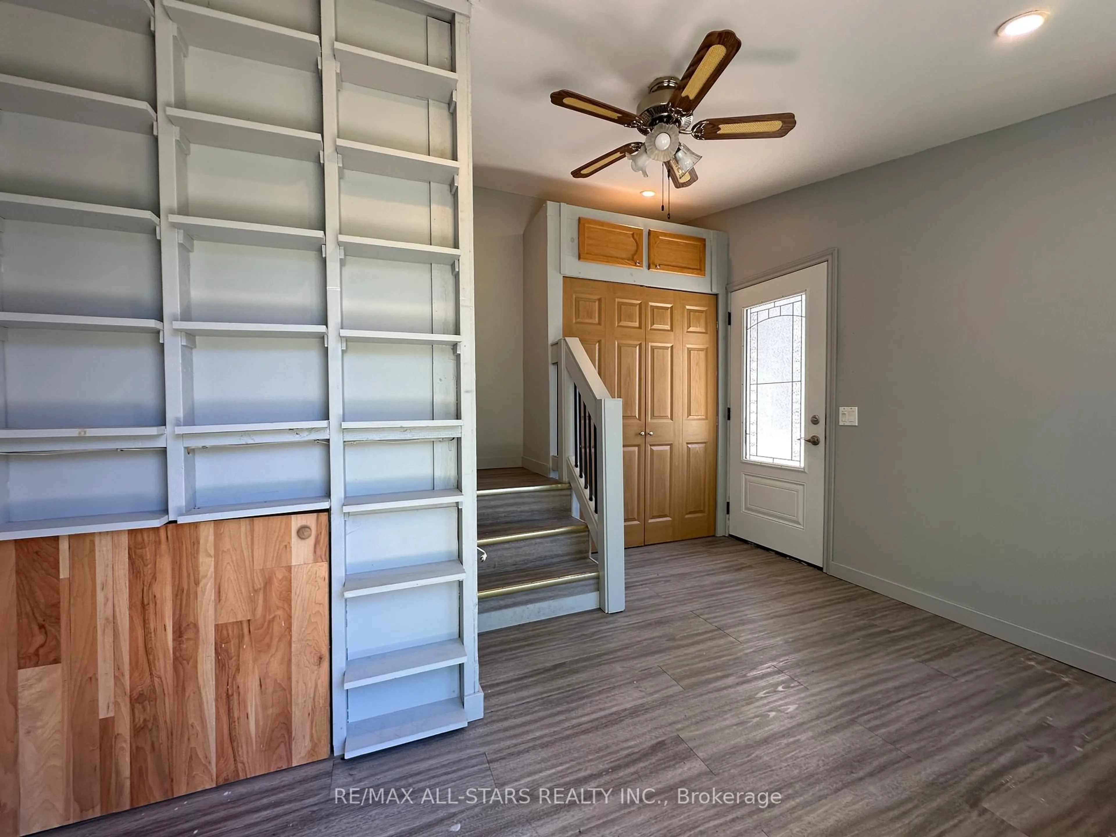 Indoor entryway for 1007- LOT 128 Racoon Rd, Gravenhurst Ontario P1P 1R1