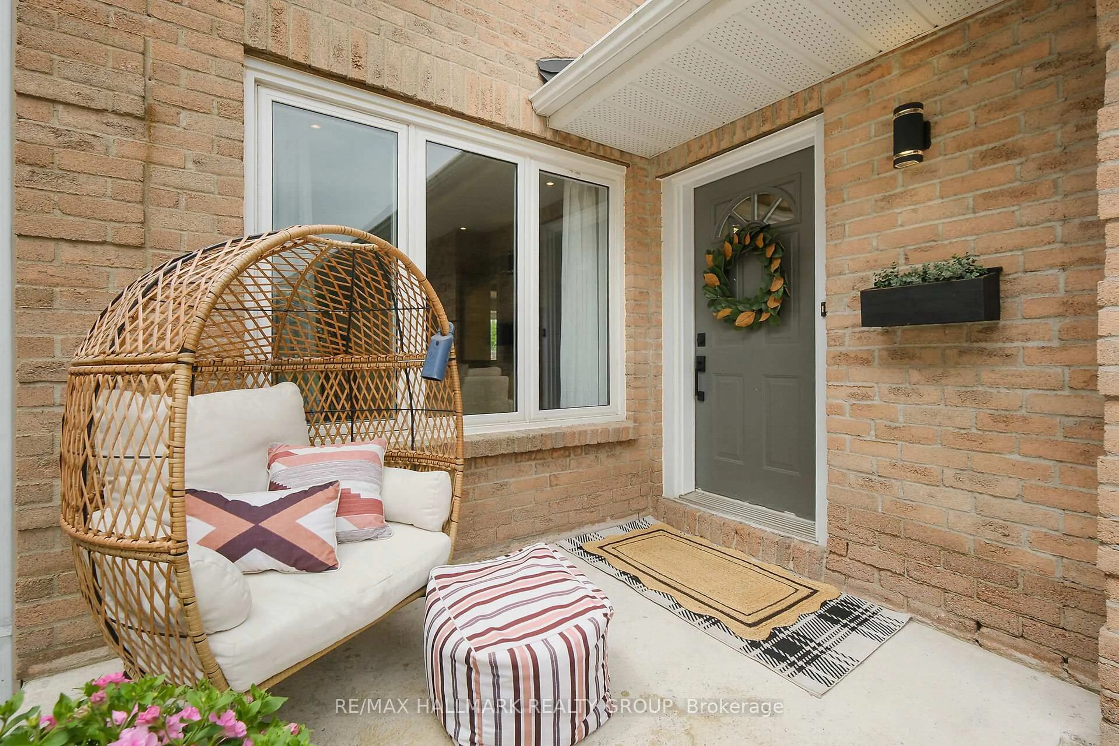 Unknown for 35 Willow Glen Dr, Ottawa Ontario K2M 1K8