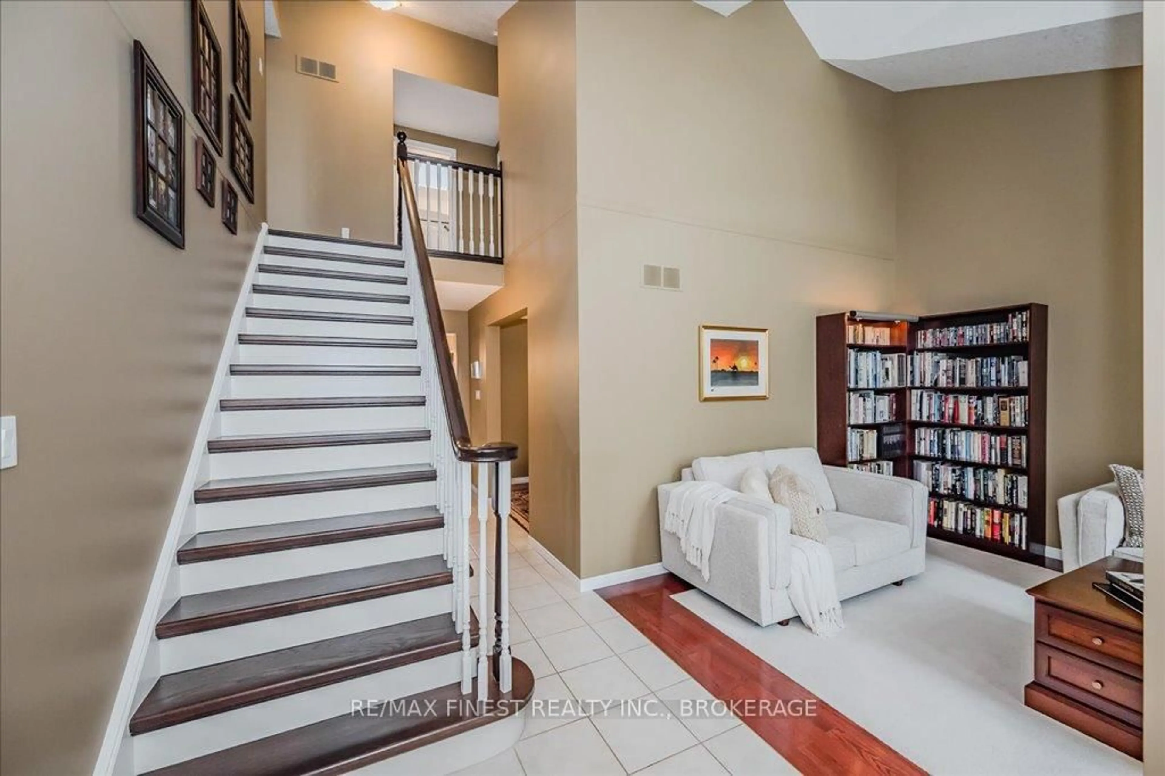 Unknown for 212 Summerfield Dr, Guelph Ontario N1L 1L3