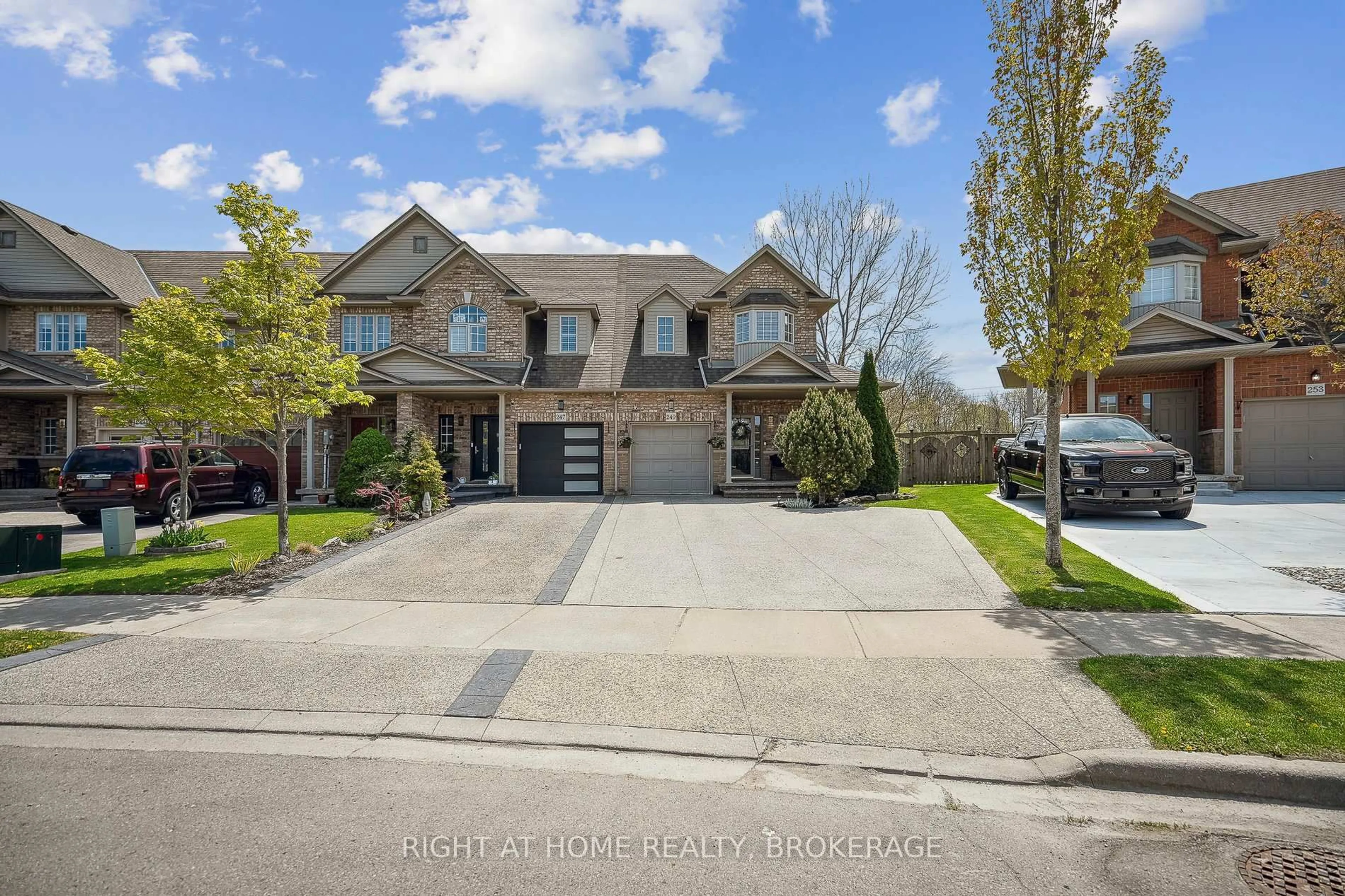 Unknown for 249 Southbrook Dr, Hamilton Ontario L0R 1C0