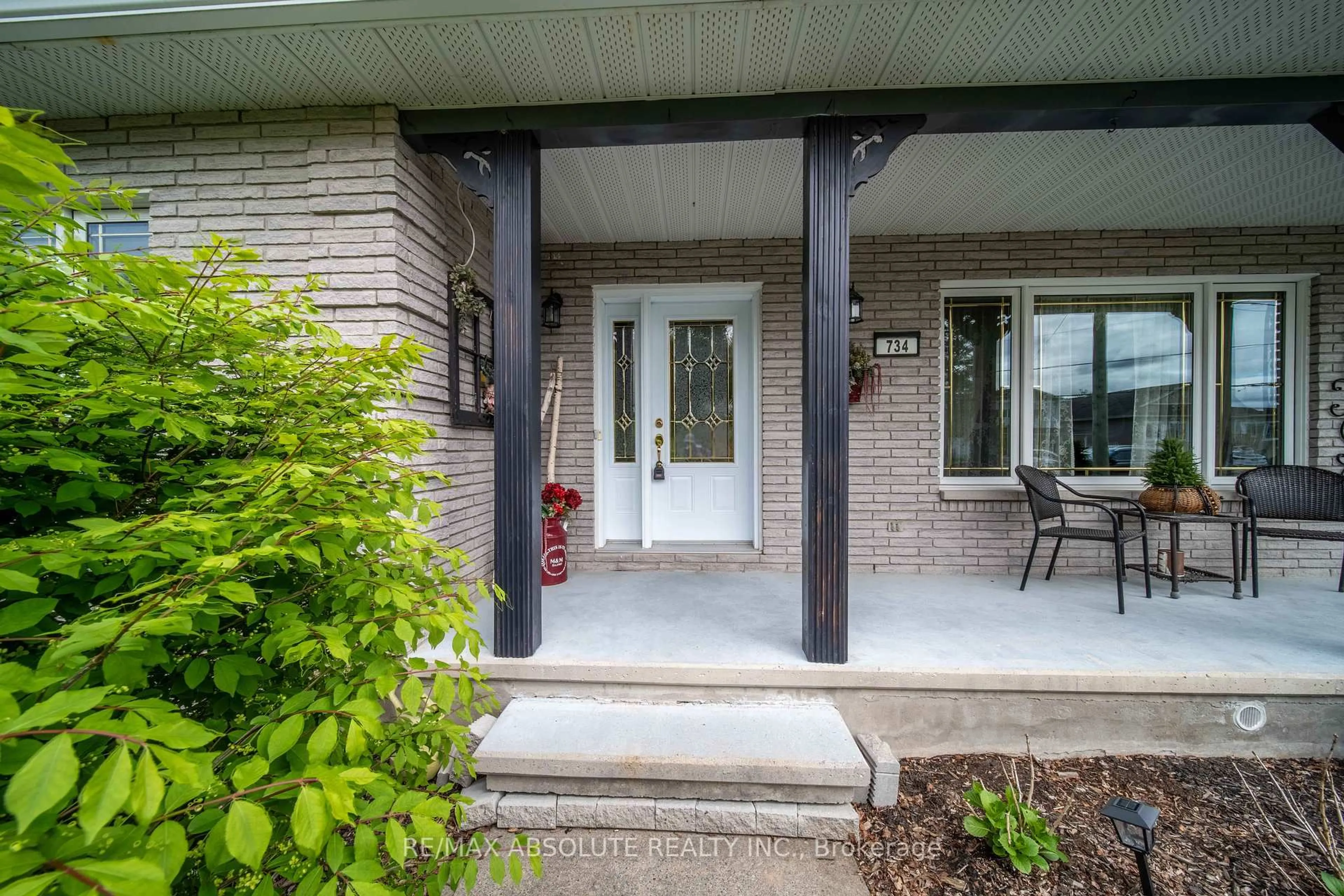 Indoor entryway for 734 St Isidore St, Casselman Ontario K0A 1M0