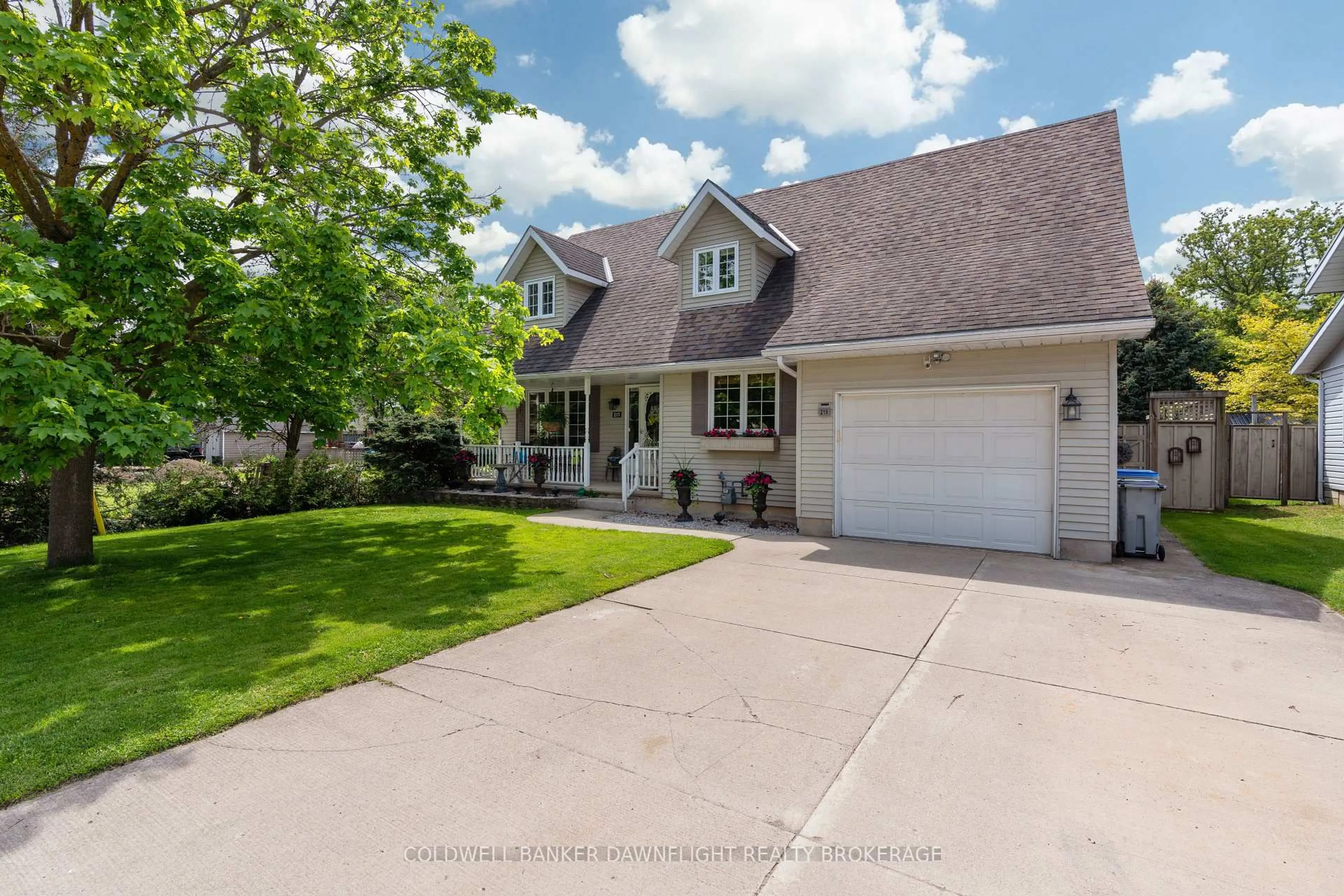A pic from outside/outdoor area/front of a property/back of a property/a pic from drone, street for 215 Prince Albert St, South Huron Ontario N0M 1K0