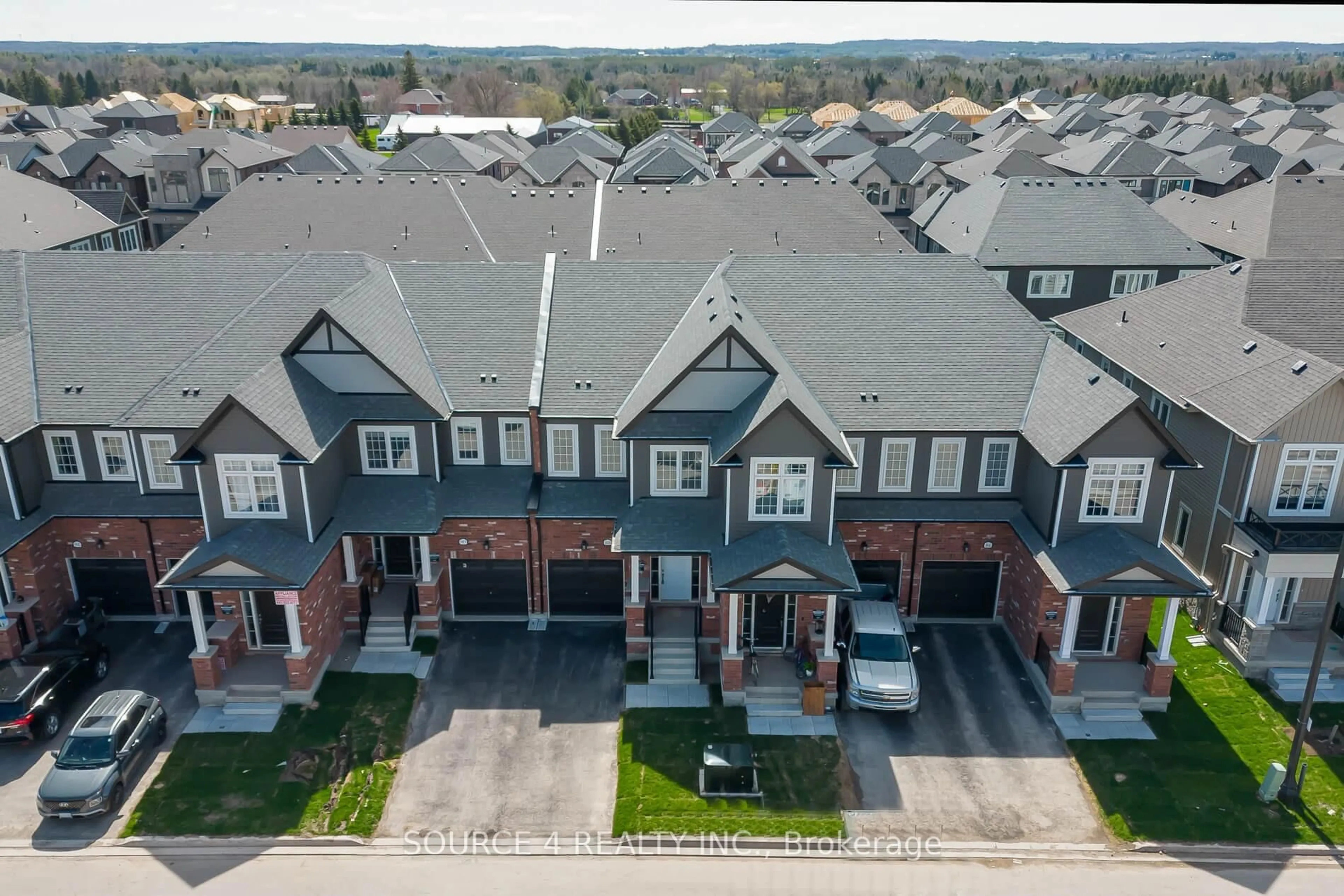 A pic from outside/outdoor area/front of a property/back of a property/a pic from drone, street for 88 Brown St, Erin Ontario N0B 1T0