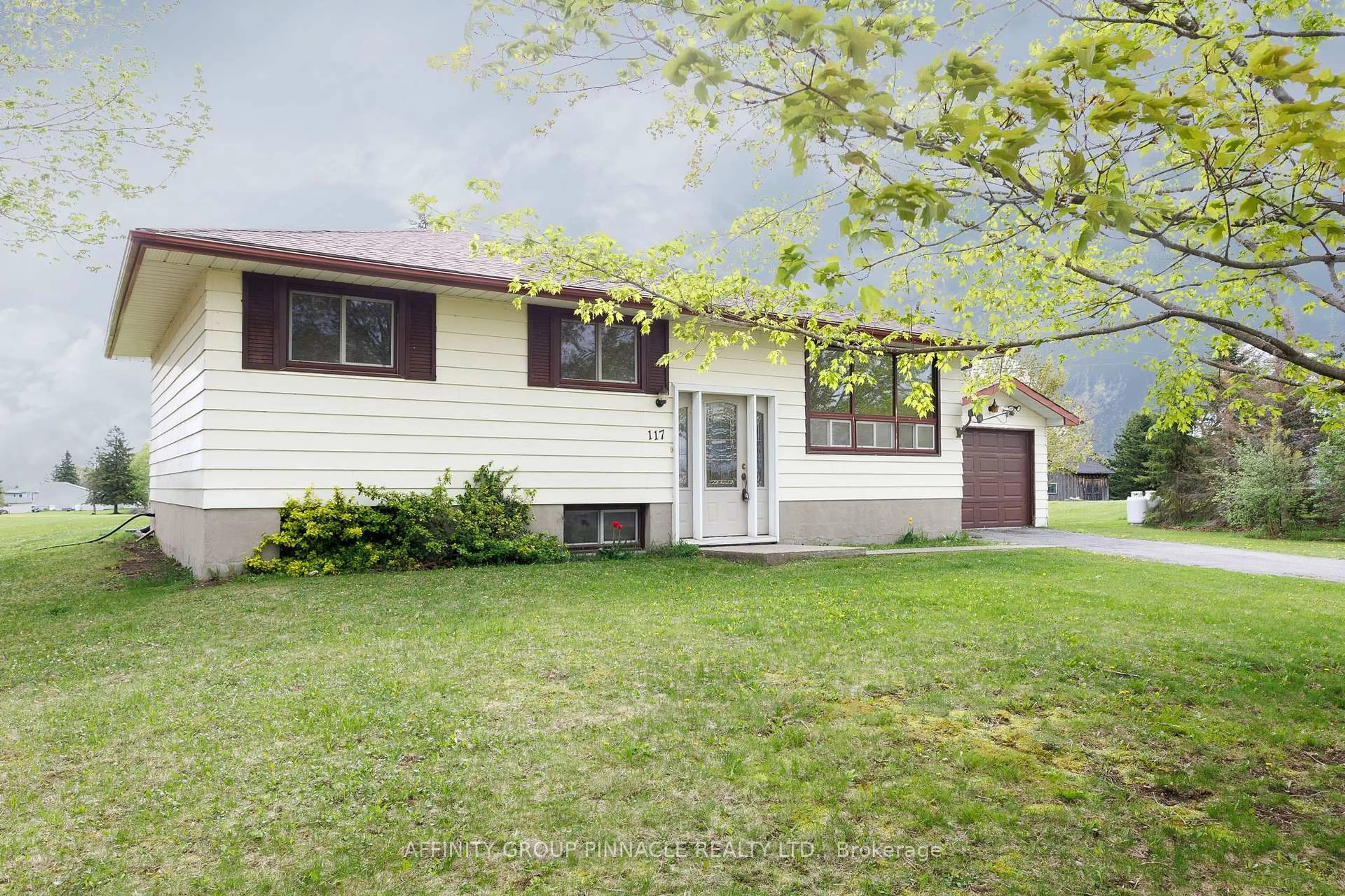 Home with vinyl exterior material, street for 117 Anderson Dr, Kawartha Lakes Ontario K0M 1G0