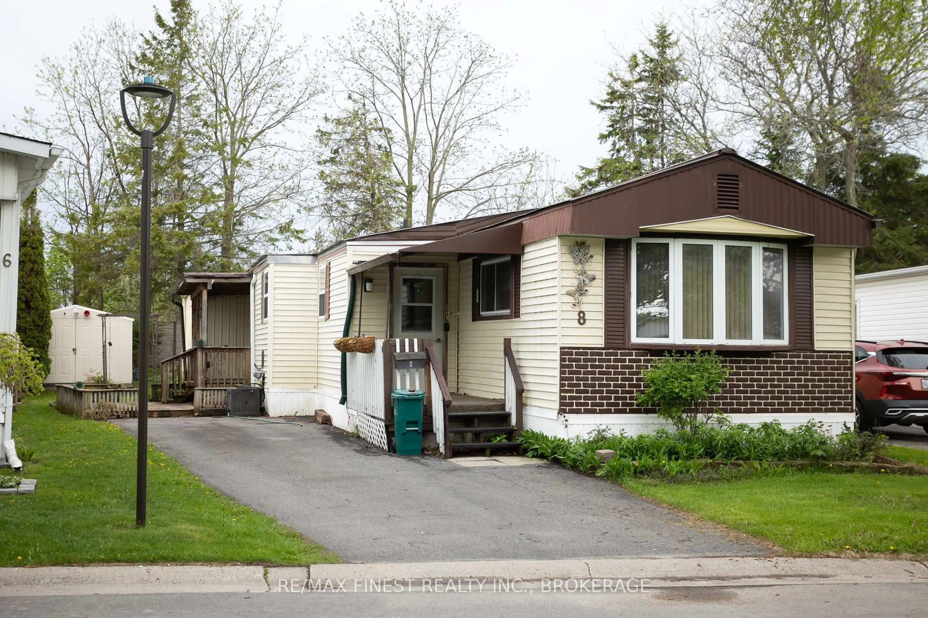 Home with vinyl exterior material, street for 8 Abbey Glen Dr, Kingston Ontario K7K 6A5