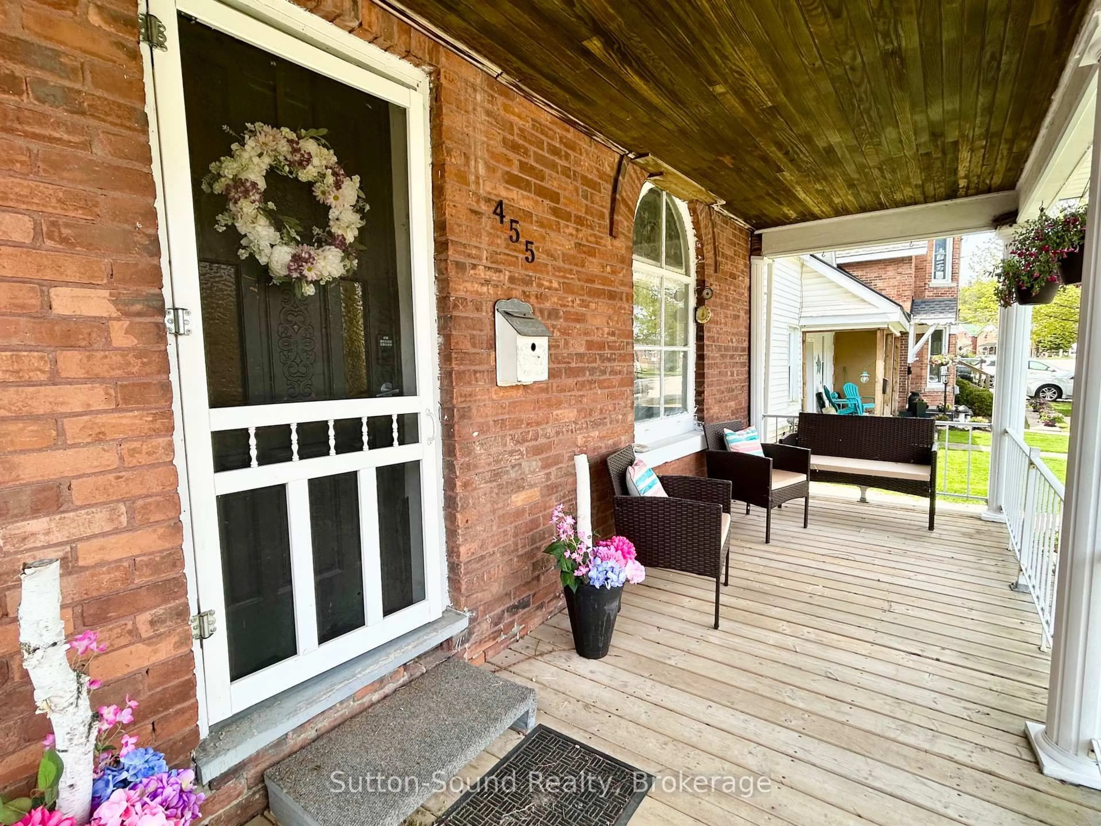 Unknown for 455 13th St A W, Owen Sound Ontario N4K 3X3