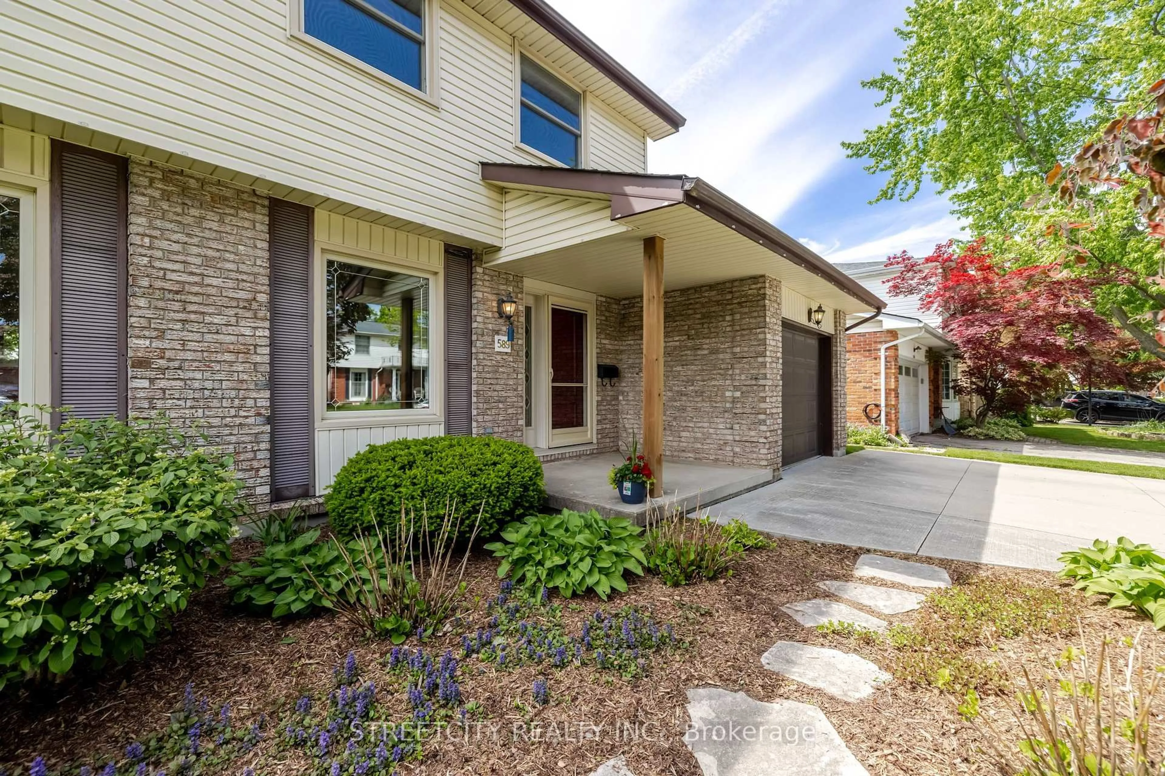 Home with brick exterior material, street for 589 Steeplechase Dr, London South Ontario N6J 3N9