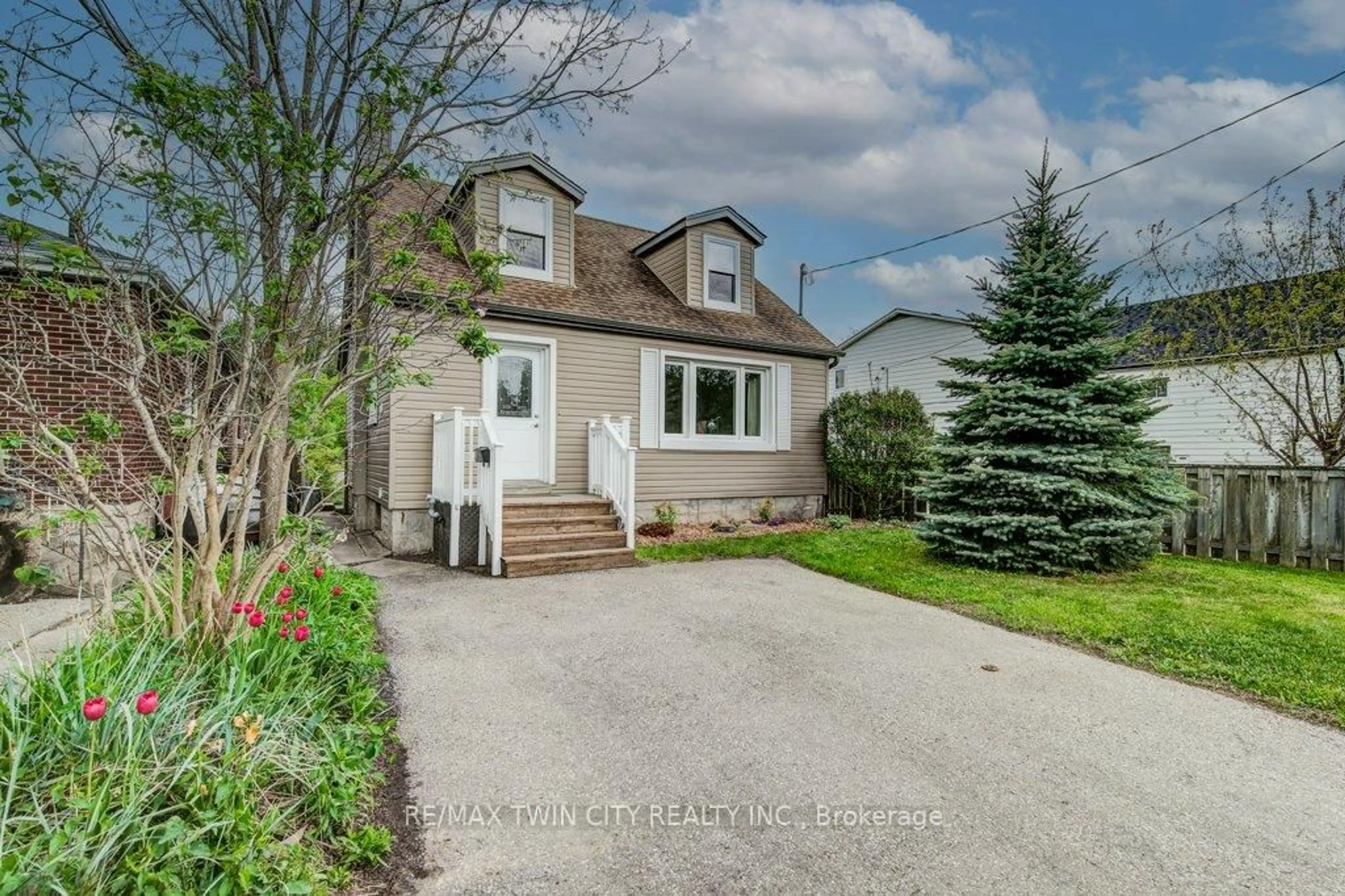 Unknown for 35 Waverly Rd, Kitchener Ontario N2G 2E1