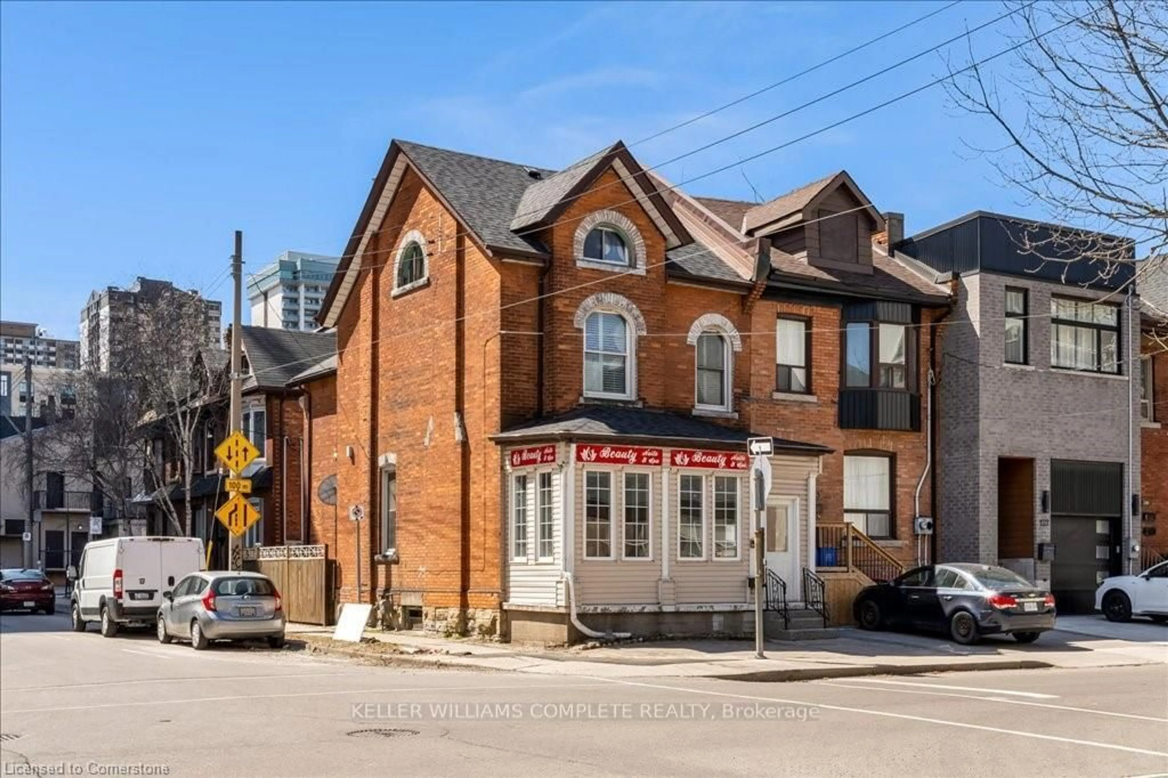 Home with brick exterior material, street for 123 Market St, Hamilton Ontario L8R 1N7