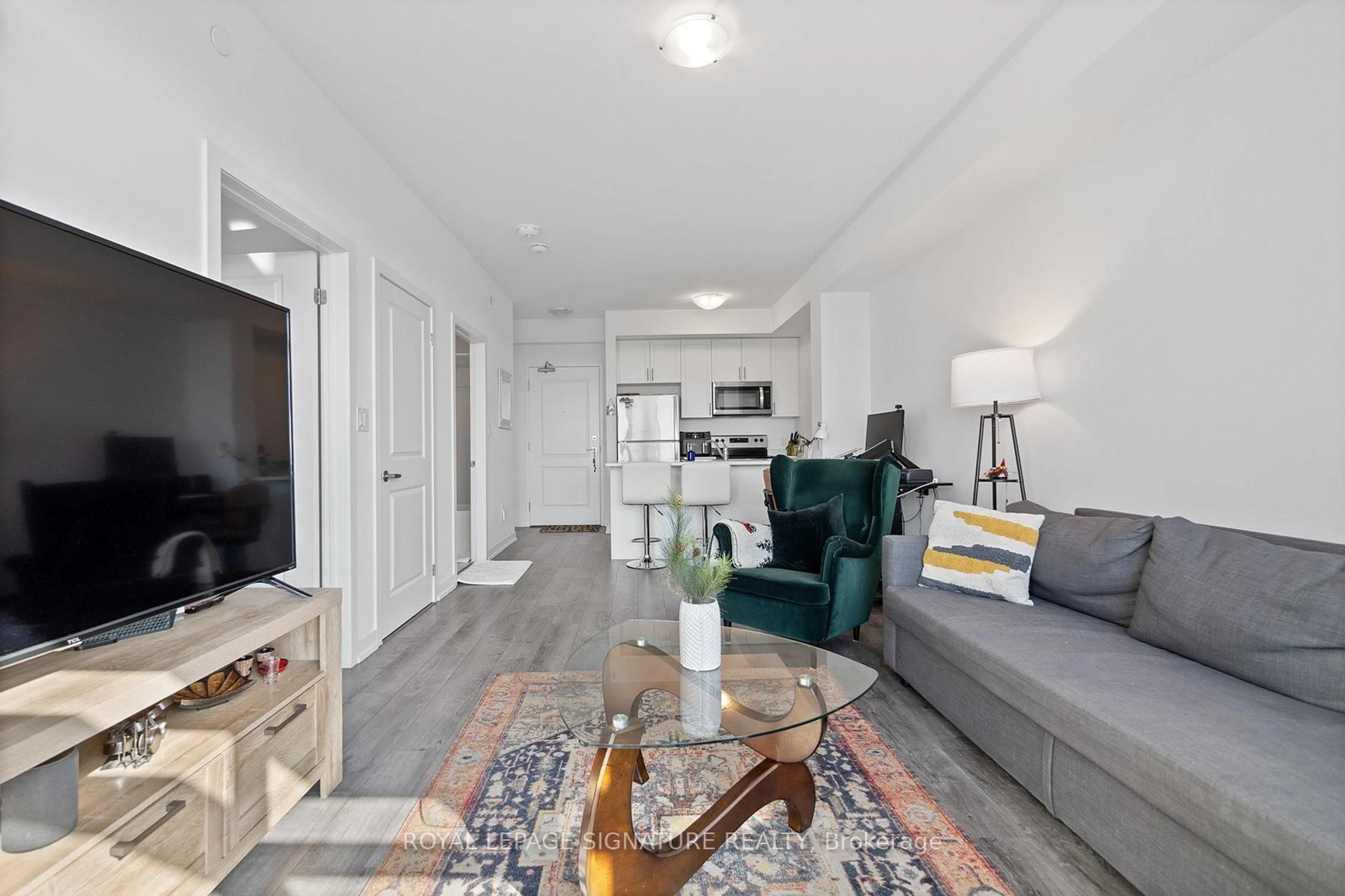 Living room with furniture, unknown for 450 Dundas St #804, Hamilton Ontario L8B 1Z2