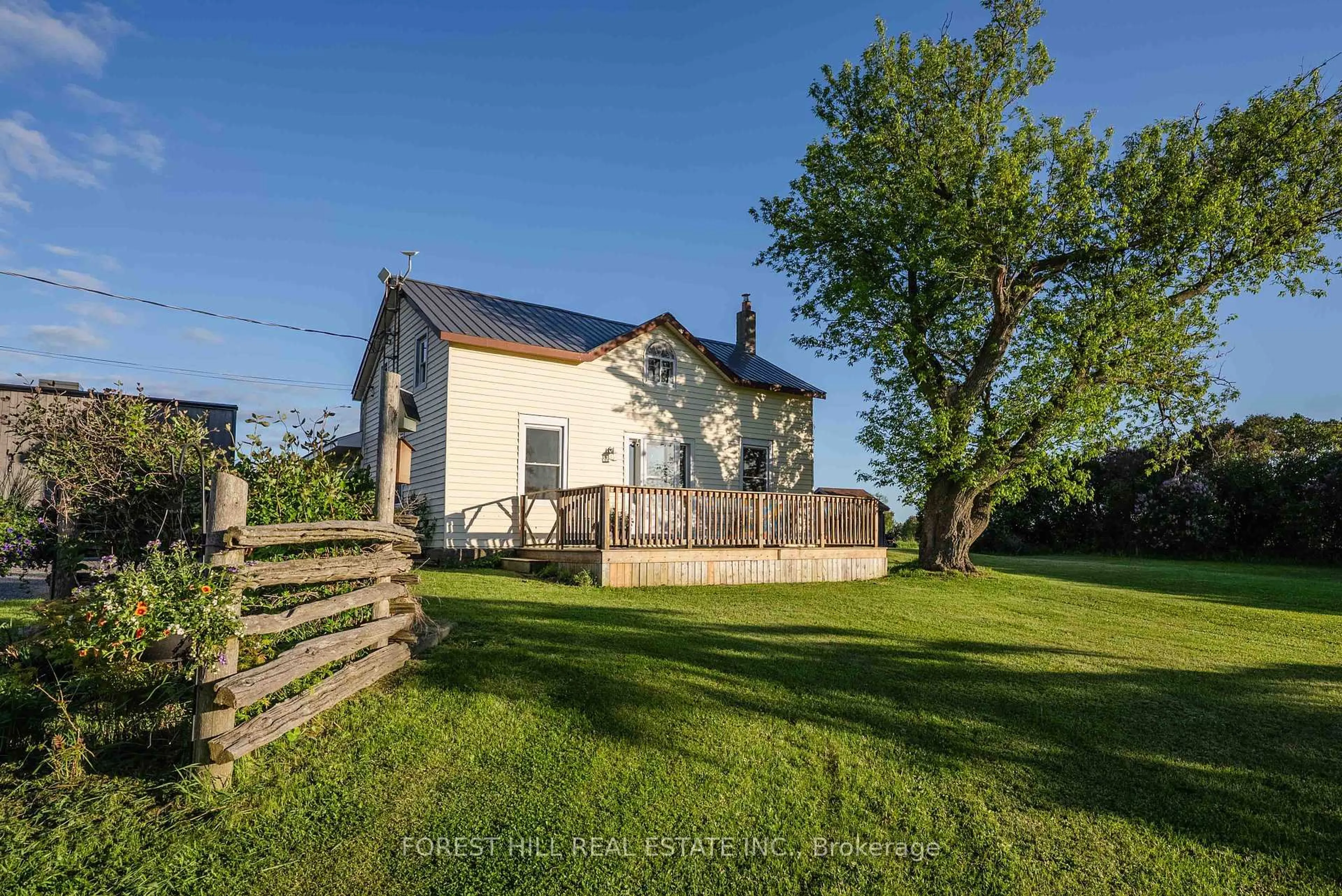 A pic from outside/outdoor area/front of a property/back of a property/a pic from drone, building for 590 Bond Rd, Prince Edward County Ontario K0K 2P0