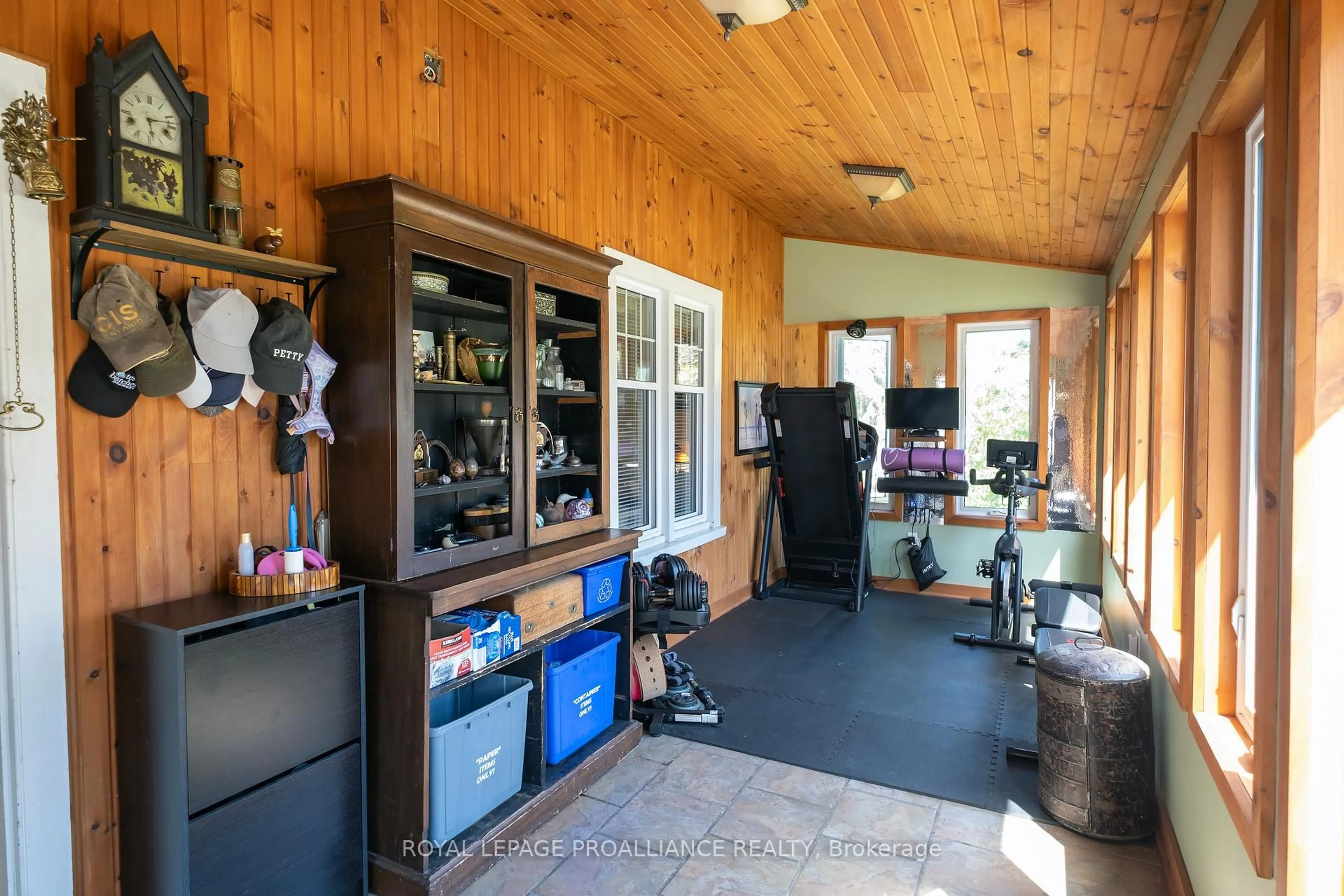 Unknown for 36 John St, Stirling Ontario K0K 3E0