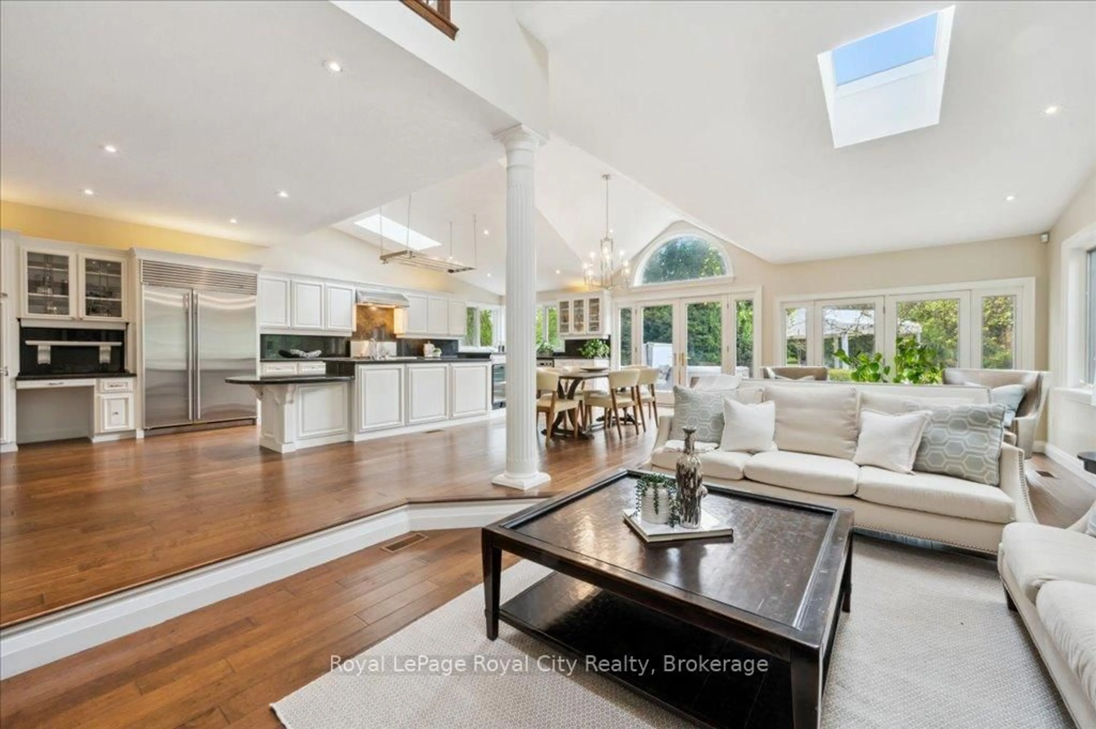 Open concept kitchen, unknown for 159 Carter Rd, Puslinch Ontario N0B 2J0