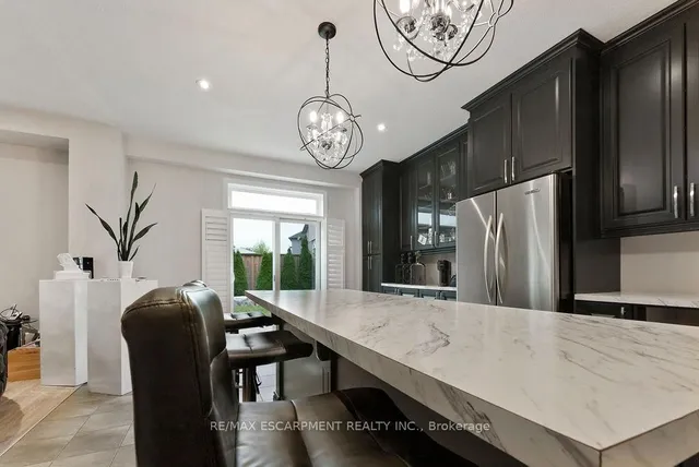 Additional property image - 12 Ascoli Dr