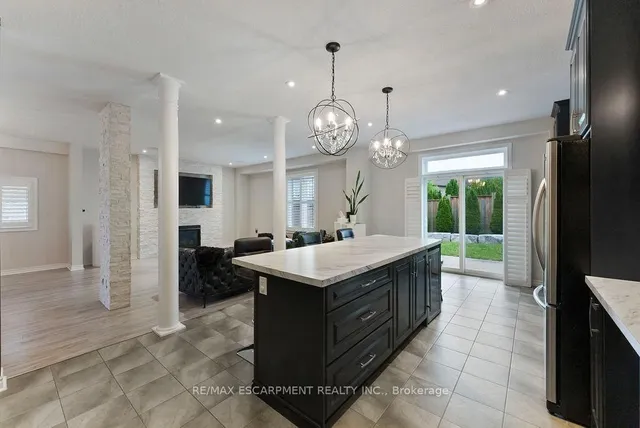 Additional property image - 12 Ascoli Dr