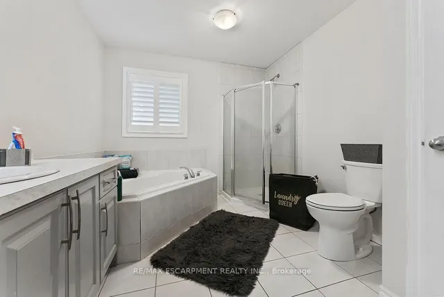 Additional property image - 12 Ascoli Dr