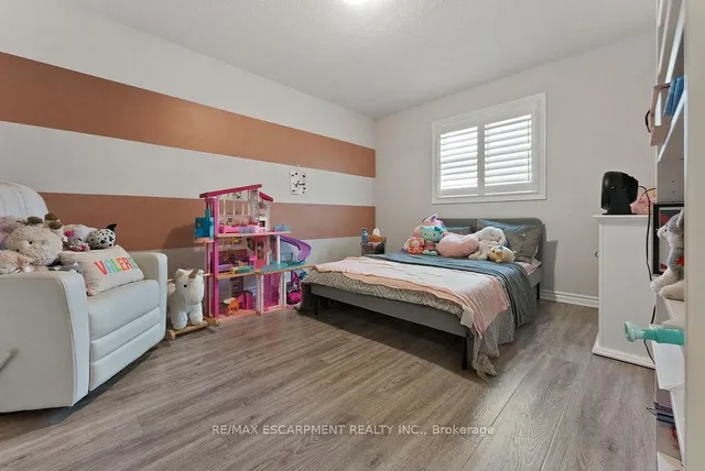 Additional property image - 12 Ascoli Dr