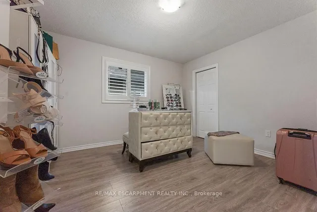 Additional property image - 12 Ascoli Dr