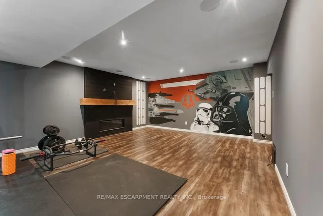 Additional property image - 12 Ascoli Dr