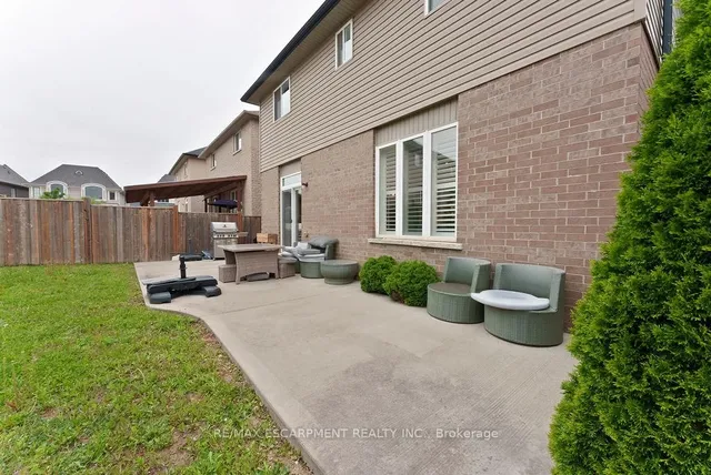 Additional property image - 12 Ascoli Dr