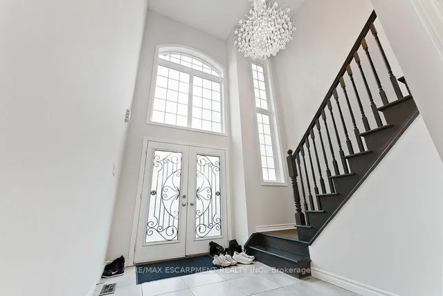 Additional property image - 12 Ascoli Dr