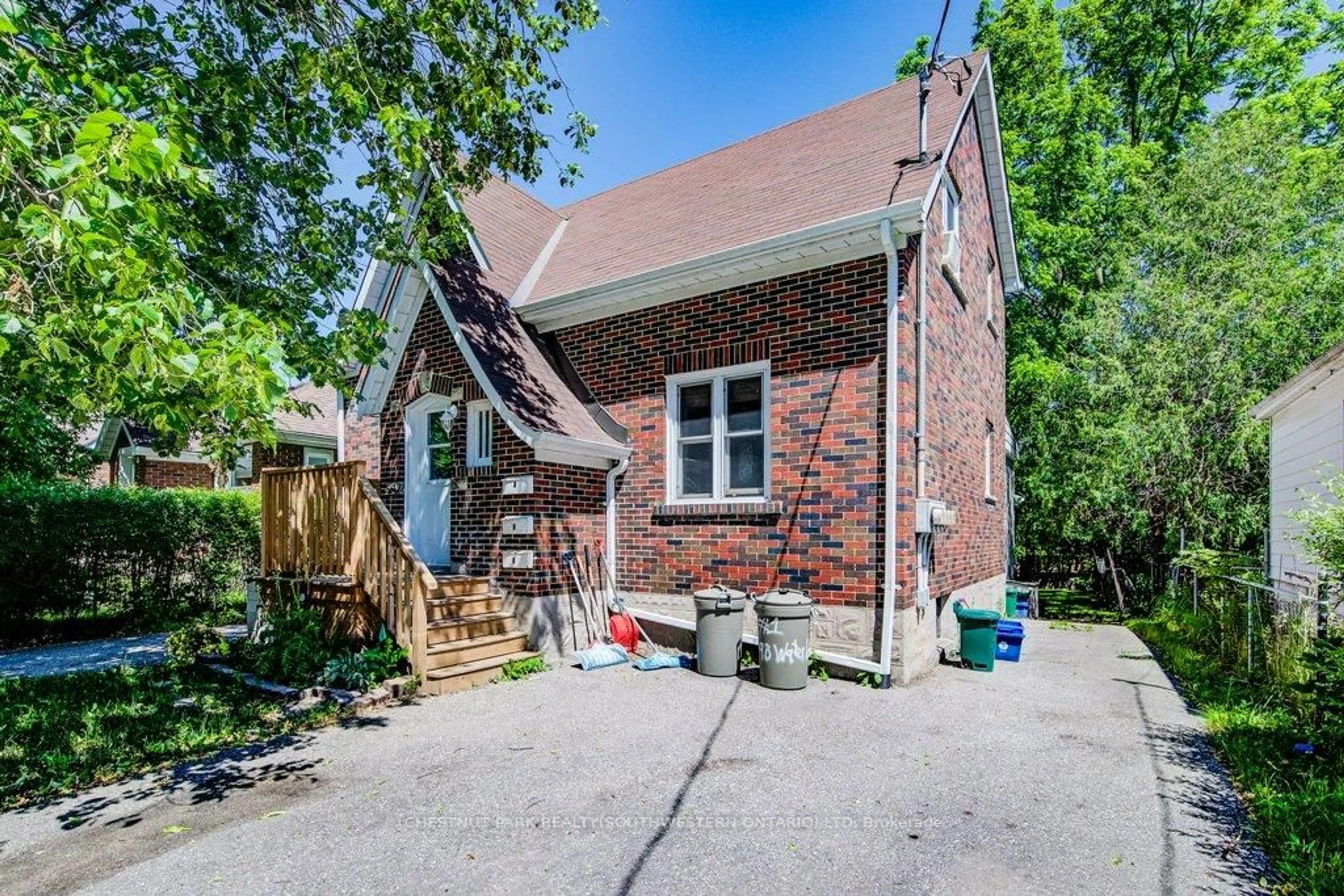 Home with brick exterior material, street for 98 Waterloo St, Waterloo Ontario N2J 1X9