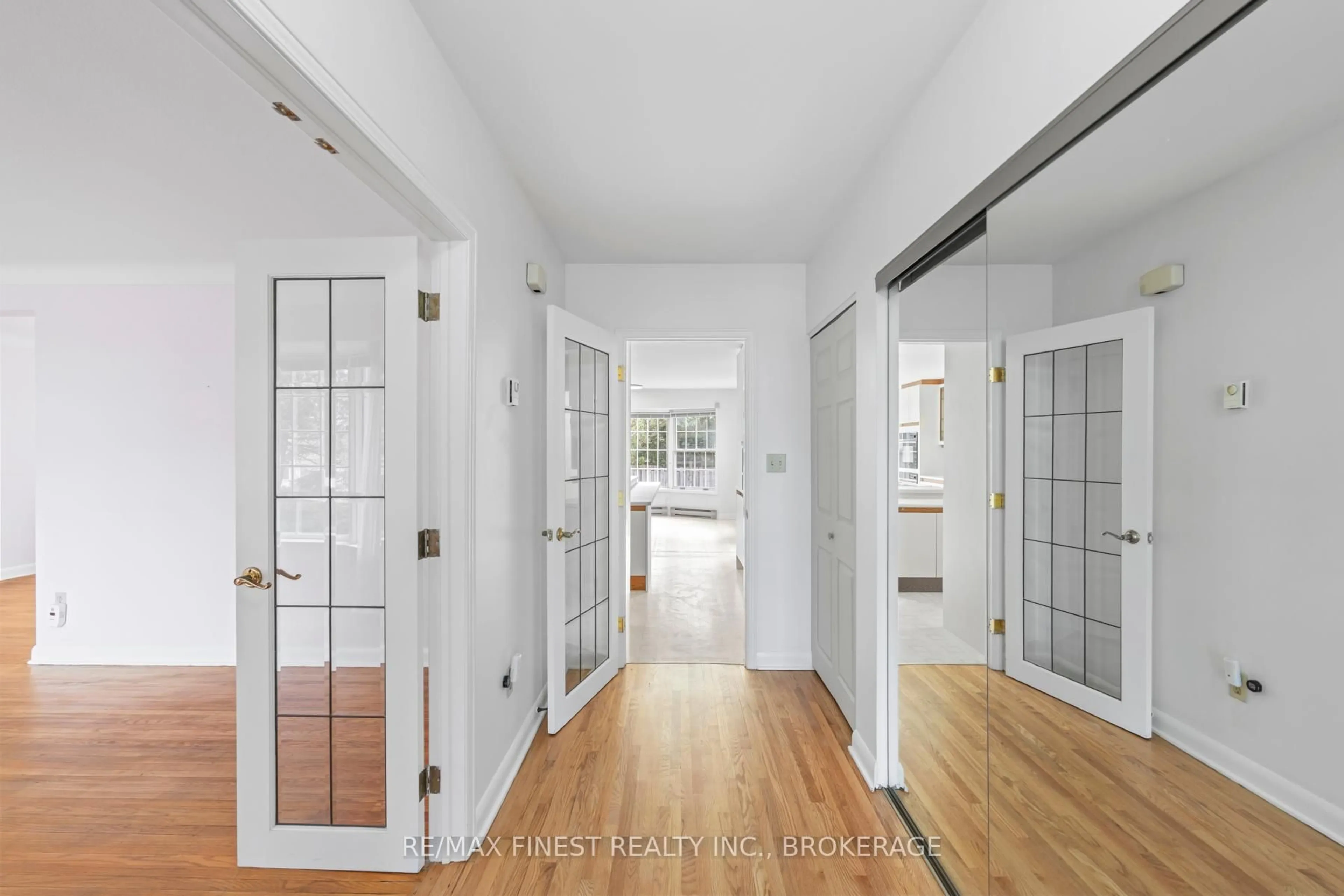 Indoor entryway for 38 Lakeland Point Dr, Kingston Ontario K7M 4E7
