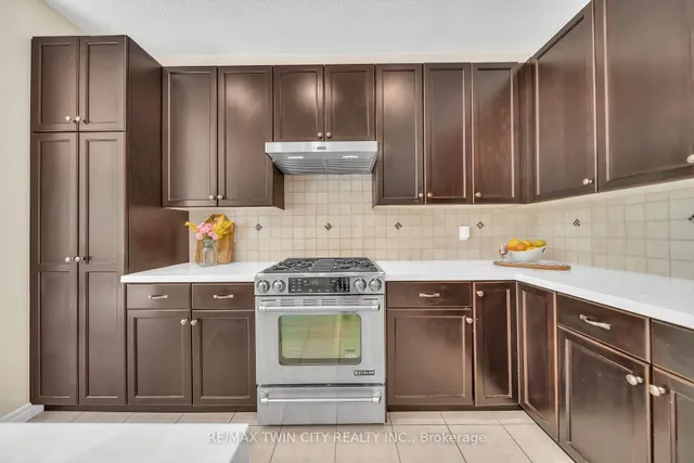 Additional property image - 437 Zeller Dr