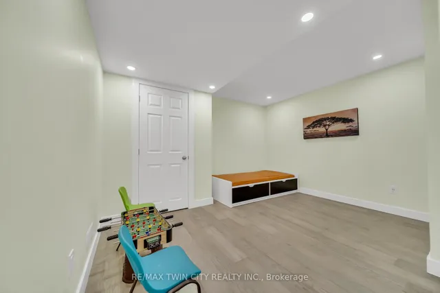Additional property image - 437 Zeller Dr