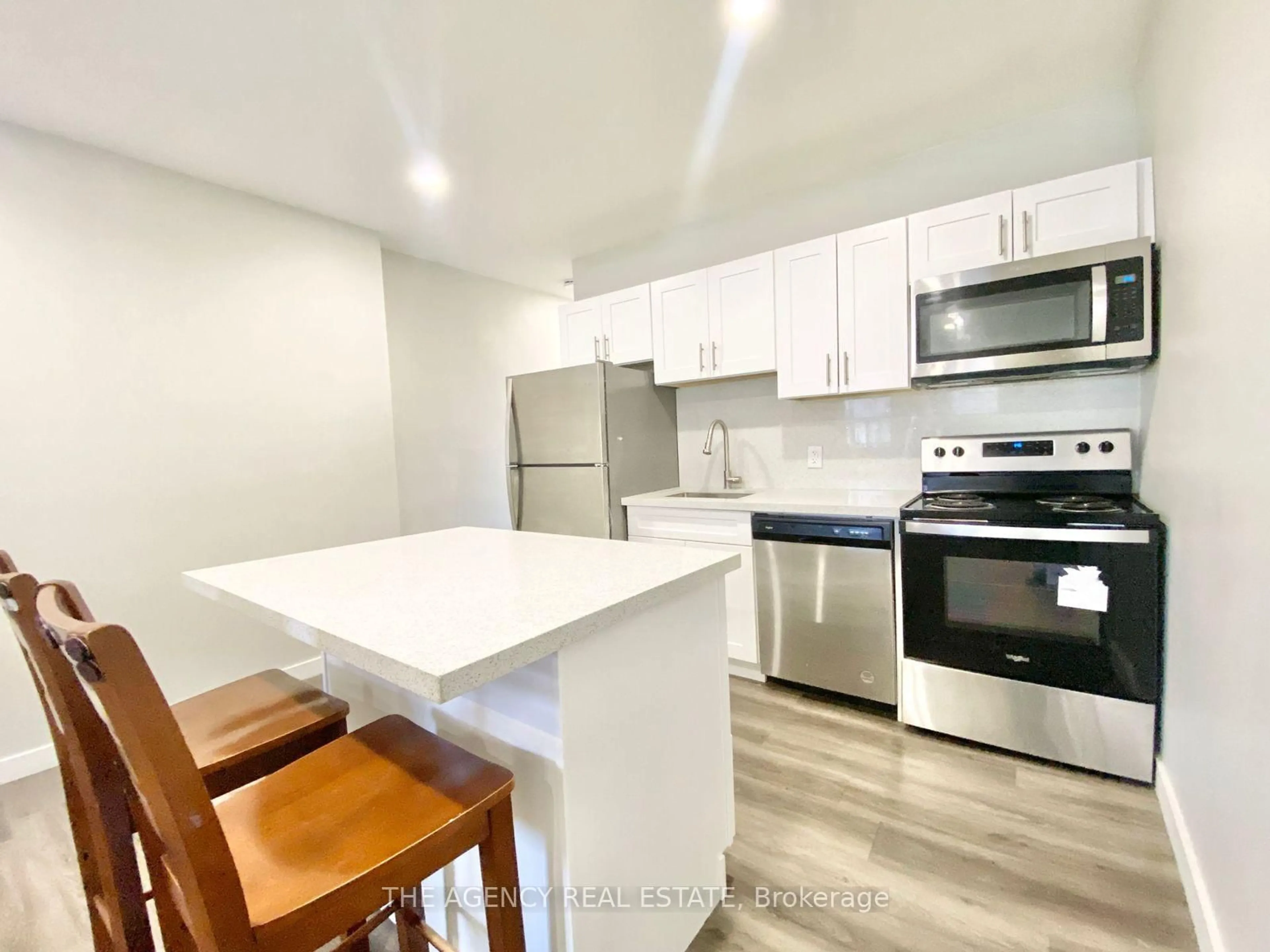 Open concept kitchen, unknown for 983 Barton St, Hamilton Ontario L8L 3C8