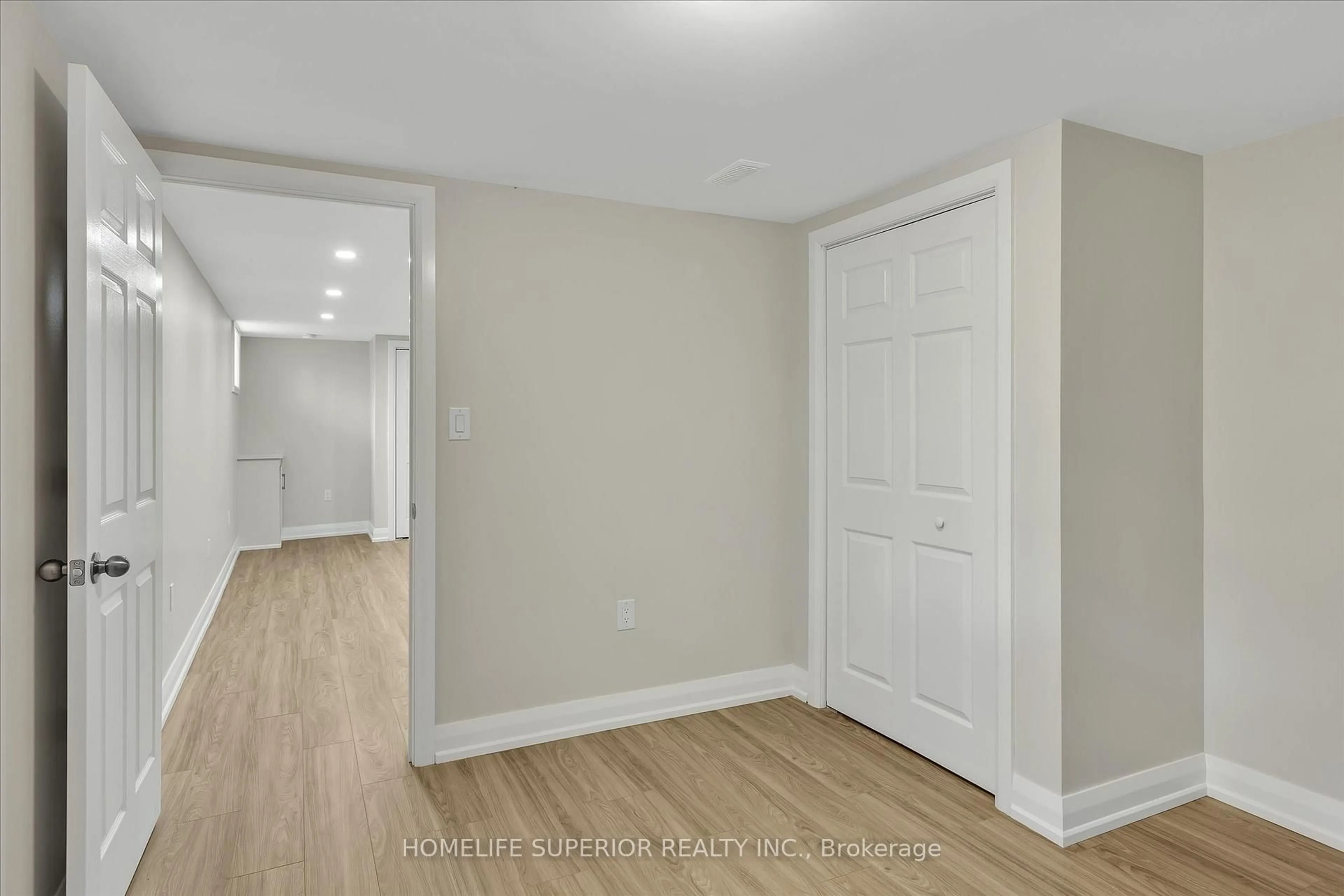 A pic of a room for 1243 Albertus Ave, Peterborough Central Ontario K9J 6A3