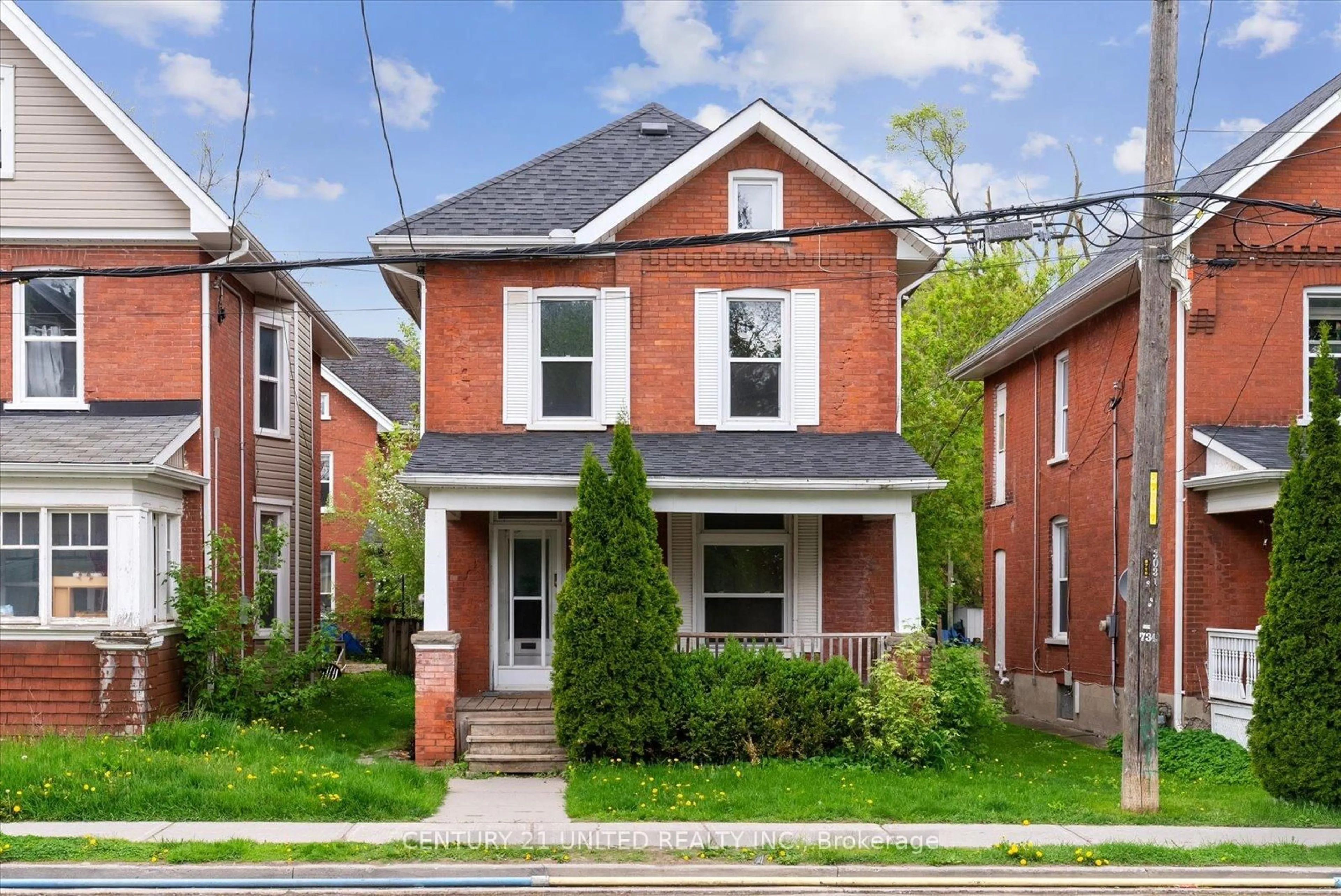 Home with brick exterior material, street for 252 London St, Peterborough Central Ontario K9H 2Z2