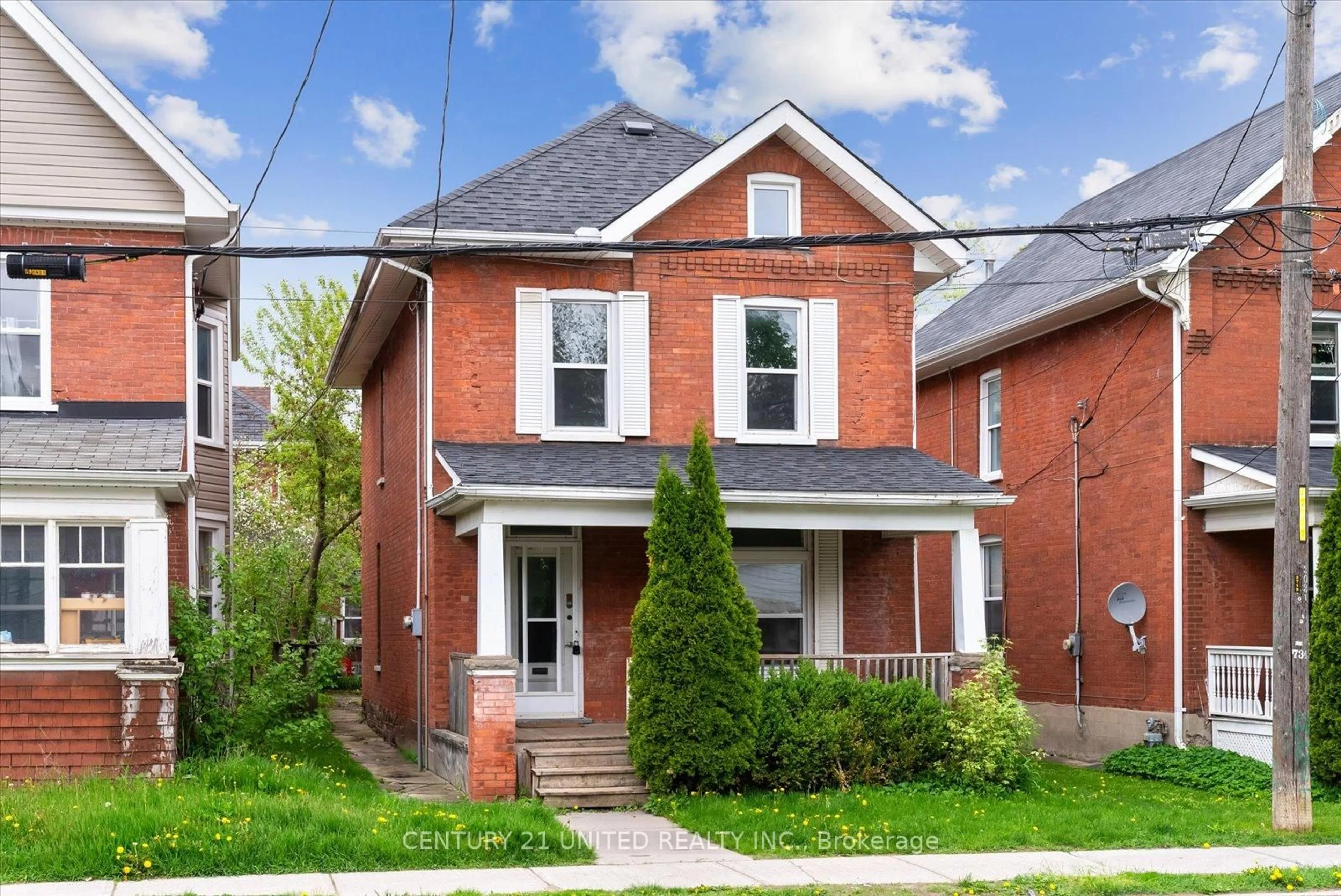Home with brick exterior material, street for 252 London St, Peterborough Central Ontario K9H 2Z2