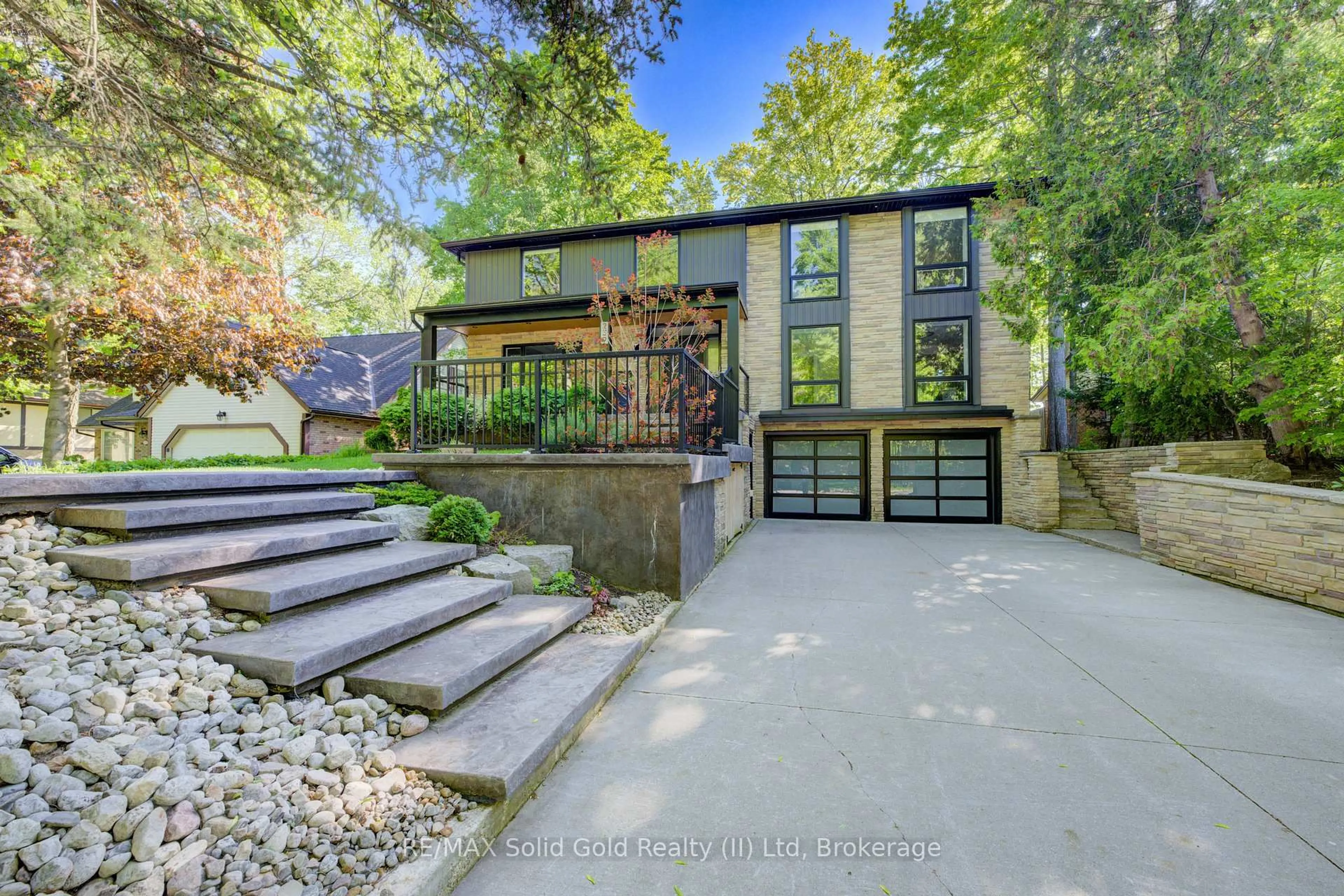 Unknown for 239 Corrie Cres, Waterloo Ontario N2L 5W3