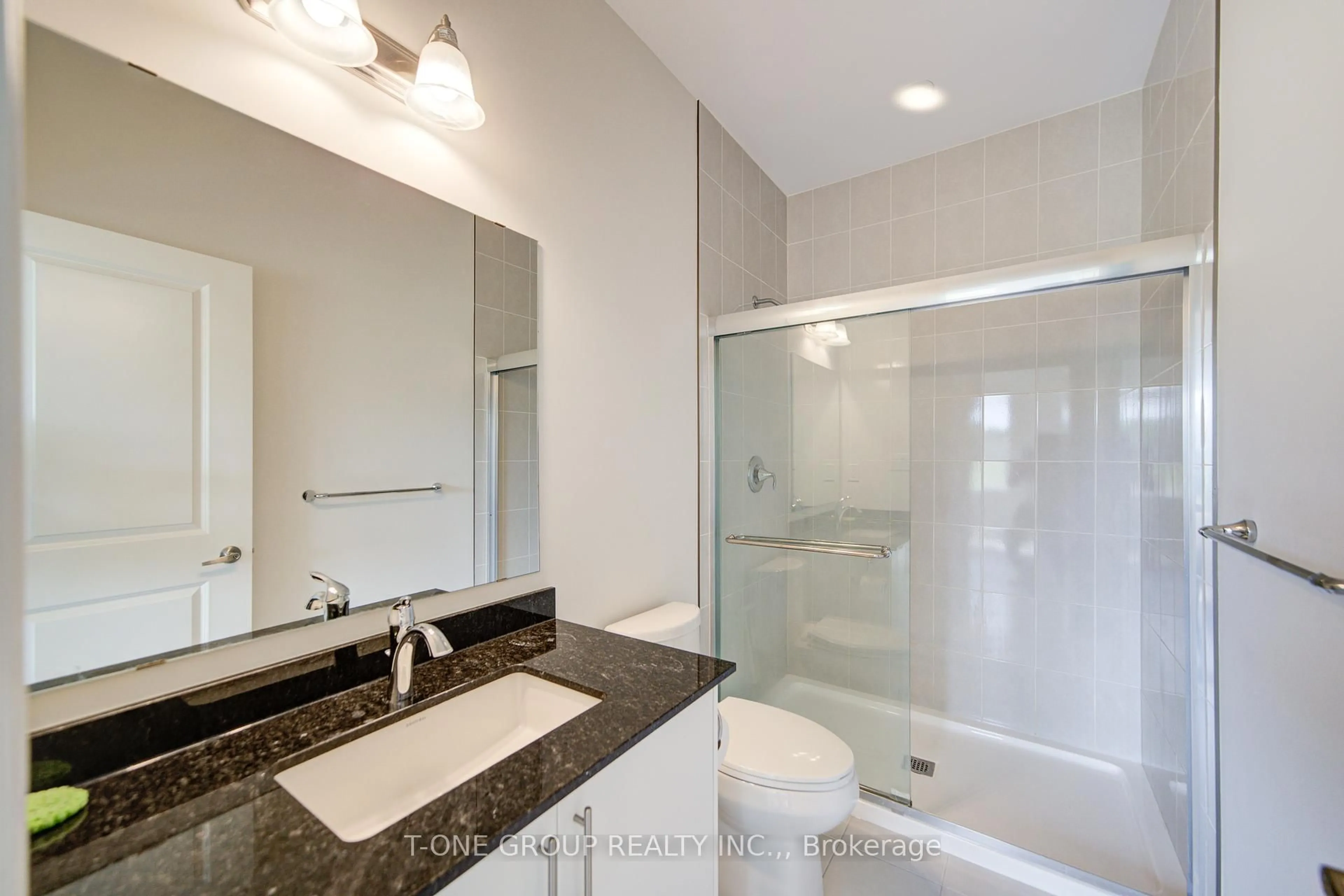 Standard bathroom, ceramic/tile floor for 101 Cheryl Ave, North Perth Ontario N0G 1B0