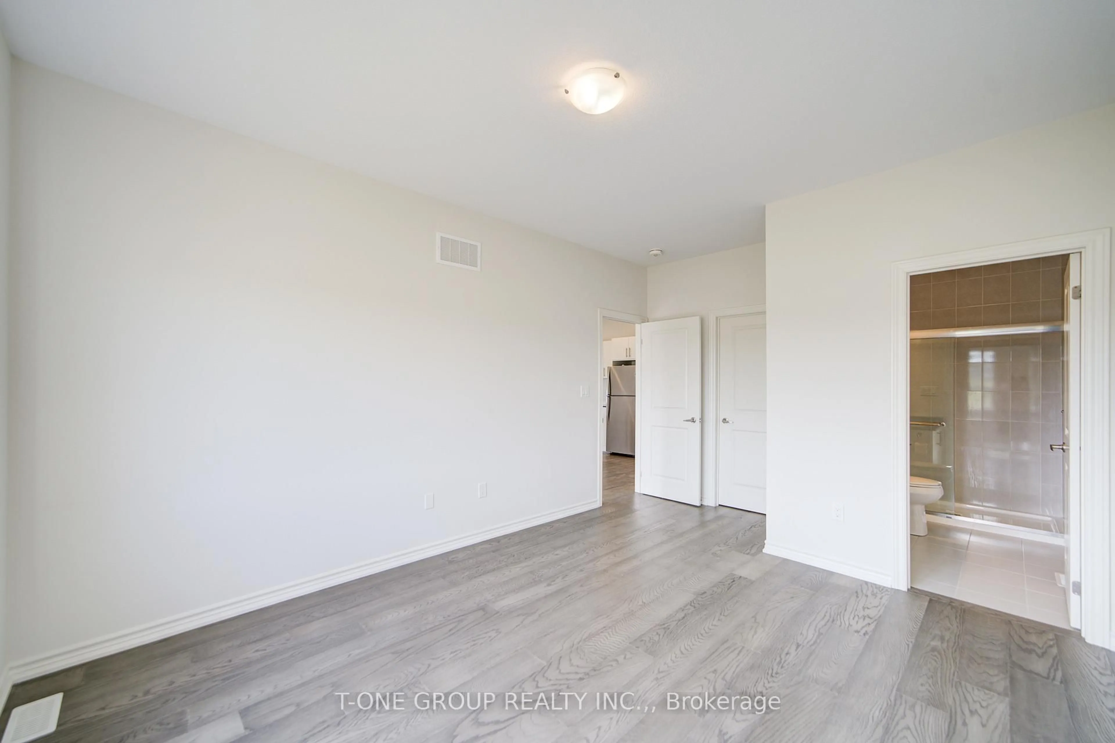 A pic of a room for 101 Cheryl Ave, North Perth Ontario N0G 1B0